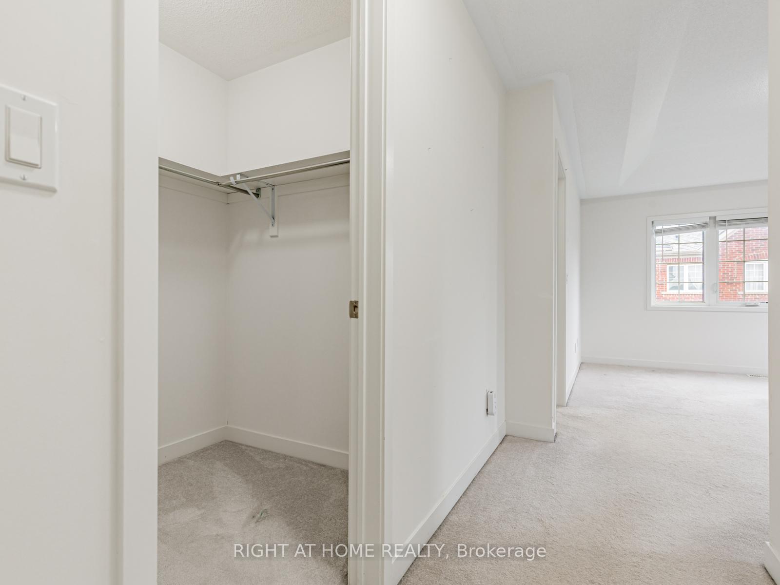 Photo 24 of 115 Knott End Crescent, Newmarket, Glenway Estates — HOMEH