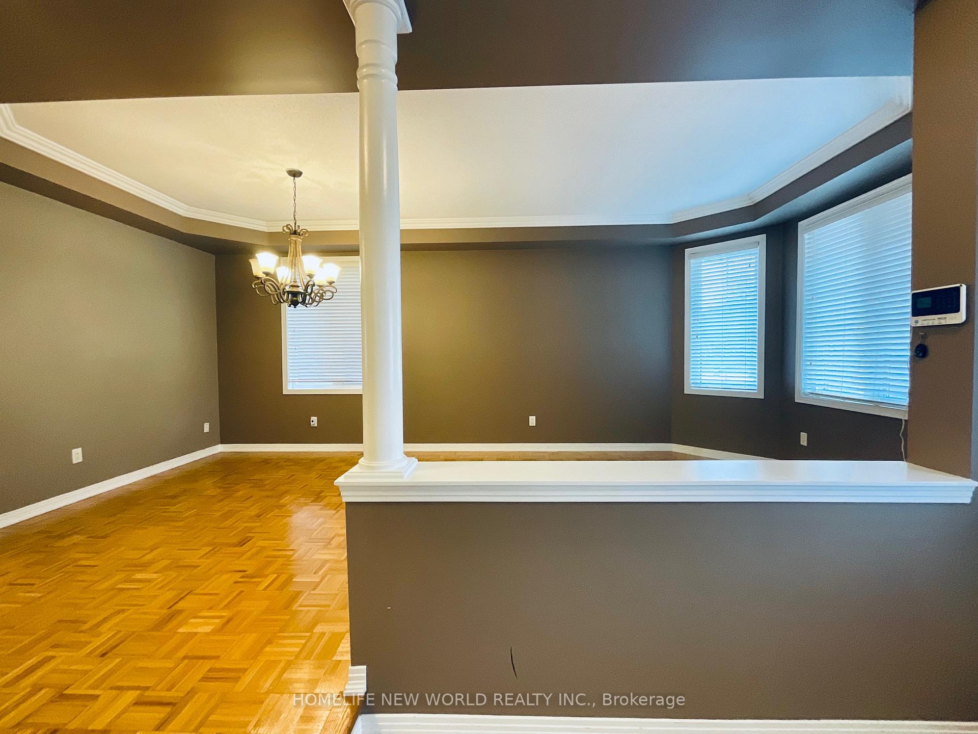 Photo 4 of 70 Lakespring Drive, Markham, Cachet — HOMEH
