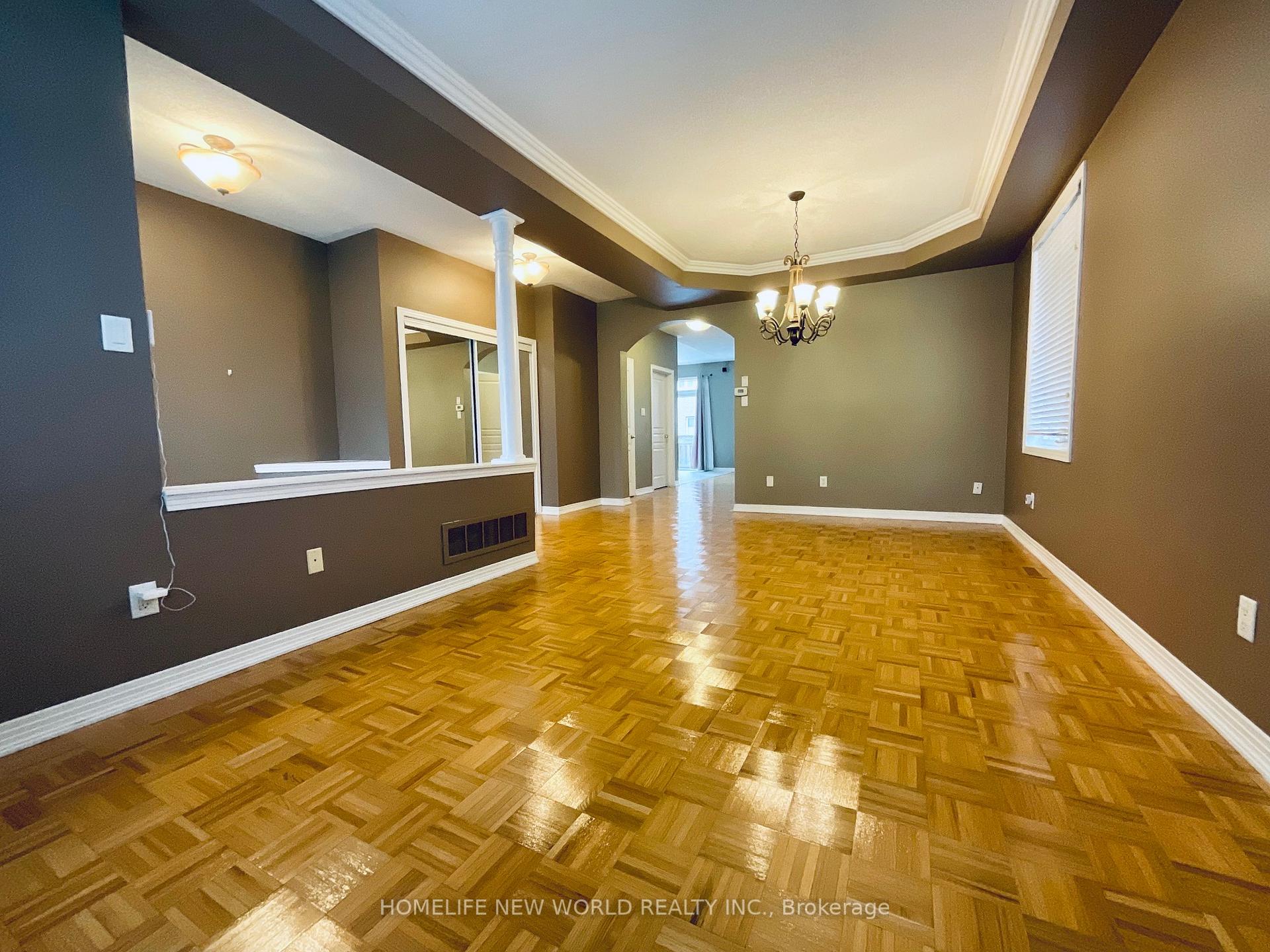 Photo 7 of 70 Lakespring Drive, Markham, Cachet — HOMEH