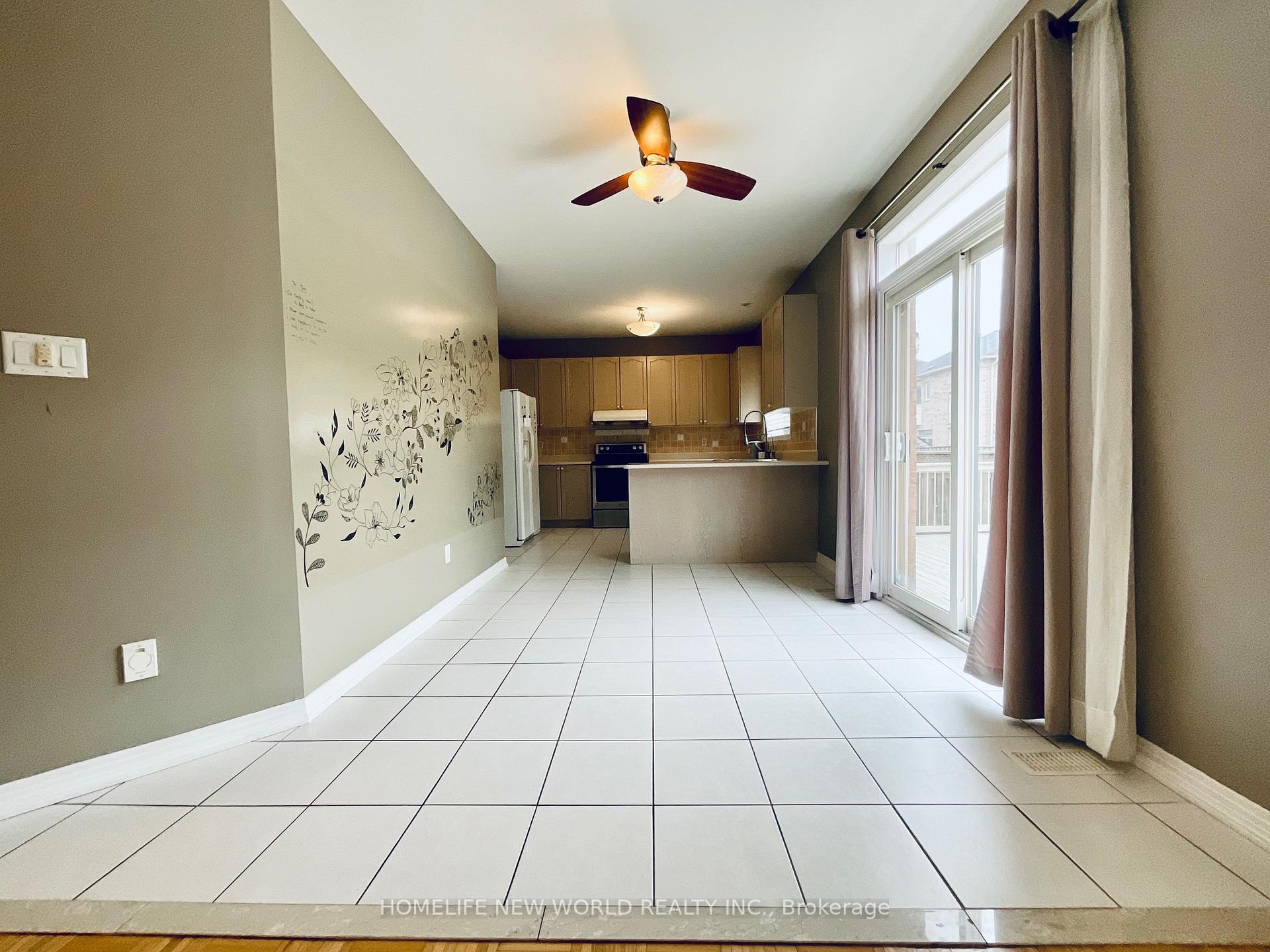 Photo 8 of 70 Lakespring Drive, Markham, Cachet — HOMEH