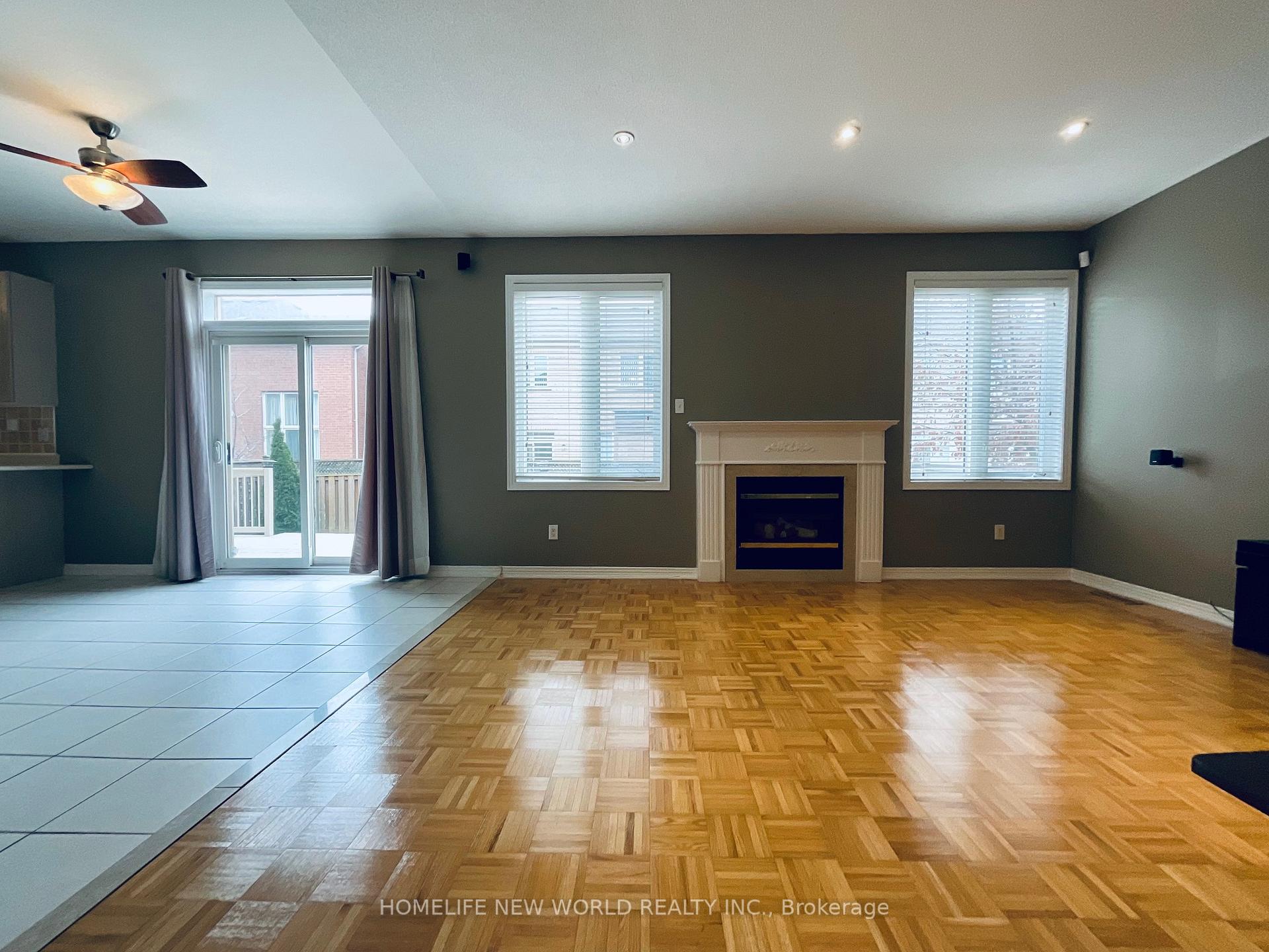 Photo 13 of 70 Lakespring Drive, Markham, Cachet — HOMEH