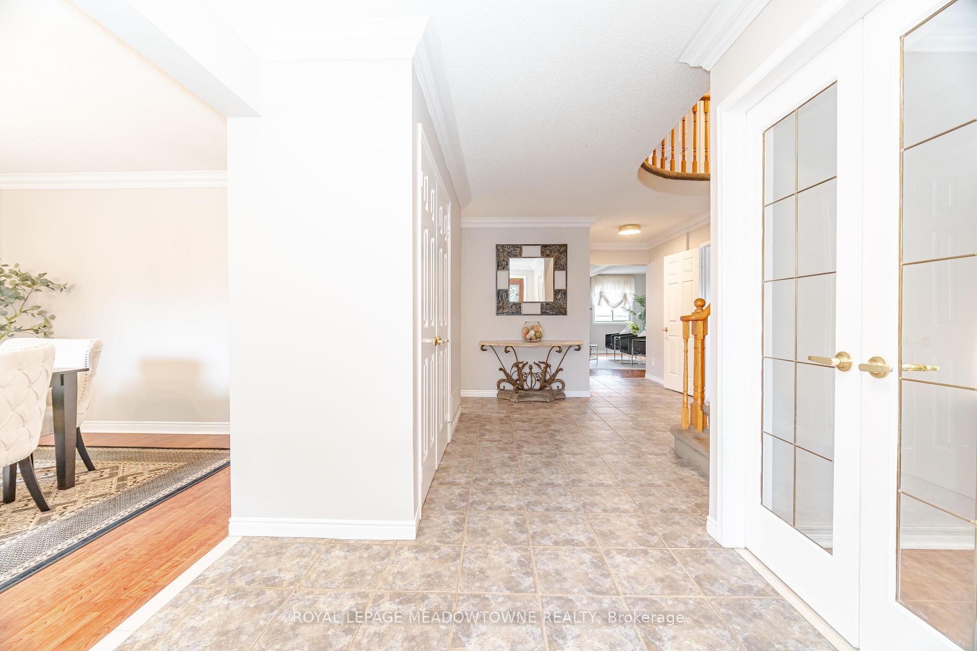 Photo 7 of 6402 Tenth Line W, Mississauga, Lisgar — HOMEH