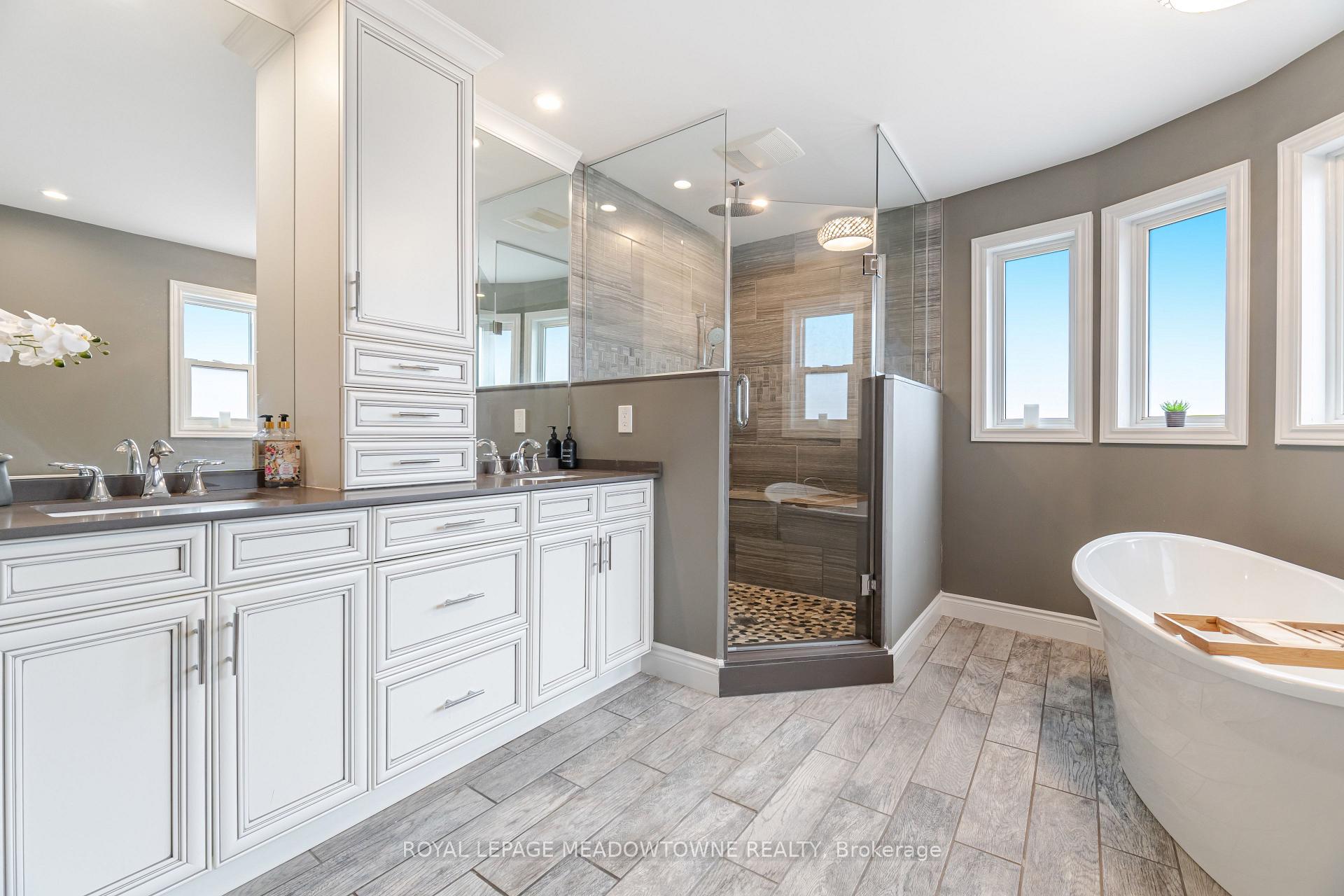 Photo 25 of 6402 Tenth Line W, Mississauga, Lisgar — HOMEH