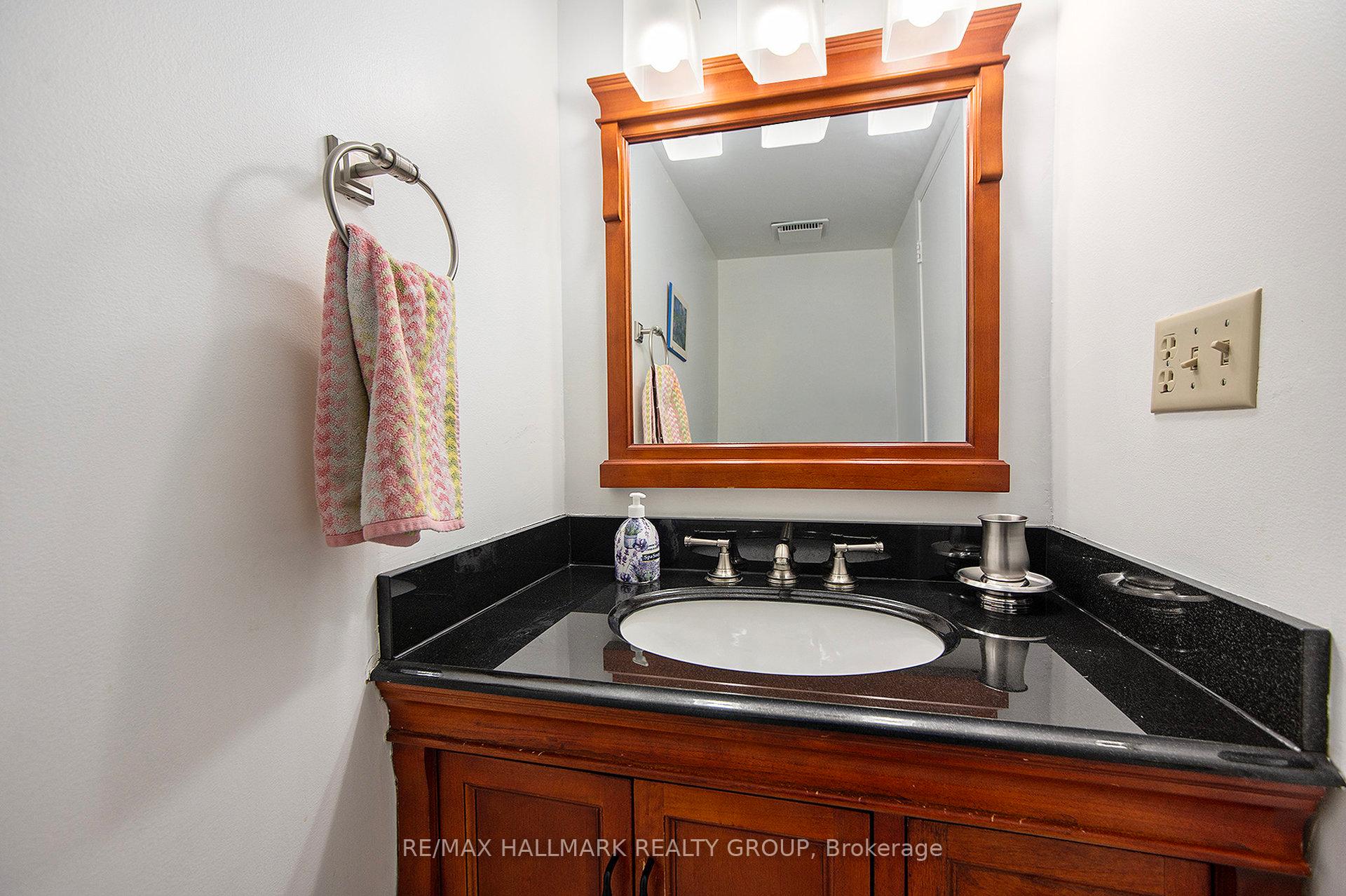 Photo 17 of 1570 Payette Drive, Ottawa, Bilberry Creek/Queenswood Heights — HOMEH