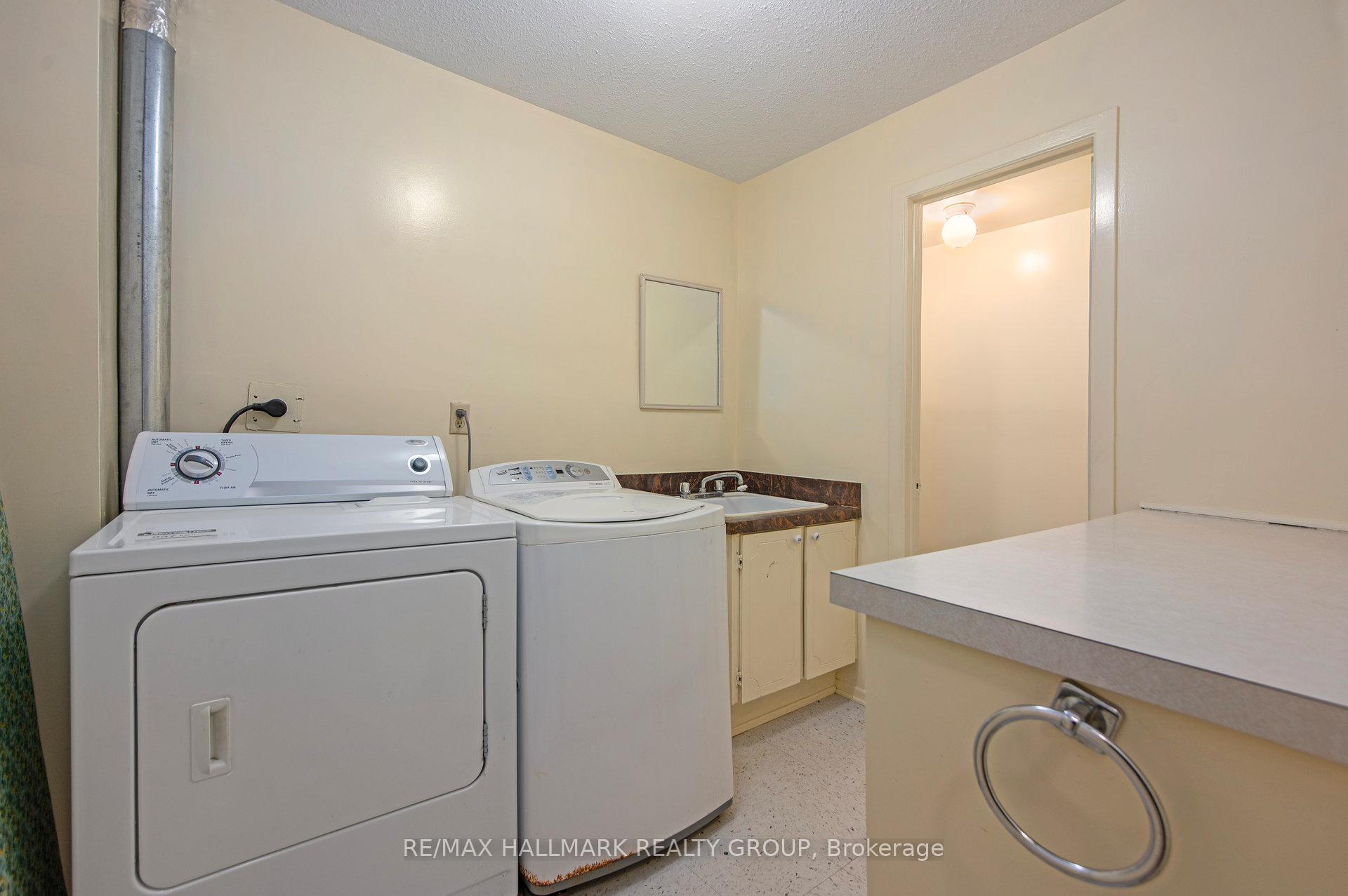 Photo 28 of 1570 Payette Drive, Ottawa, Bilberry Creek/Queenswood Heights — HOMEH