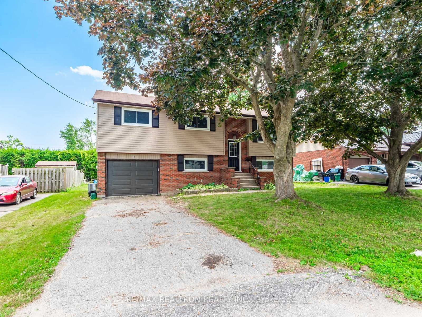 Photo 1 of 7 Lawson Avenue, Orillia — HOMEH