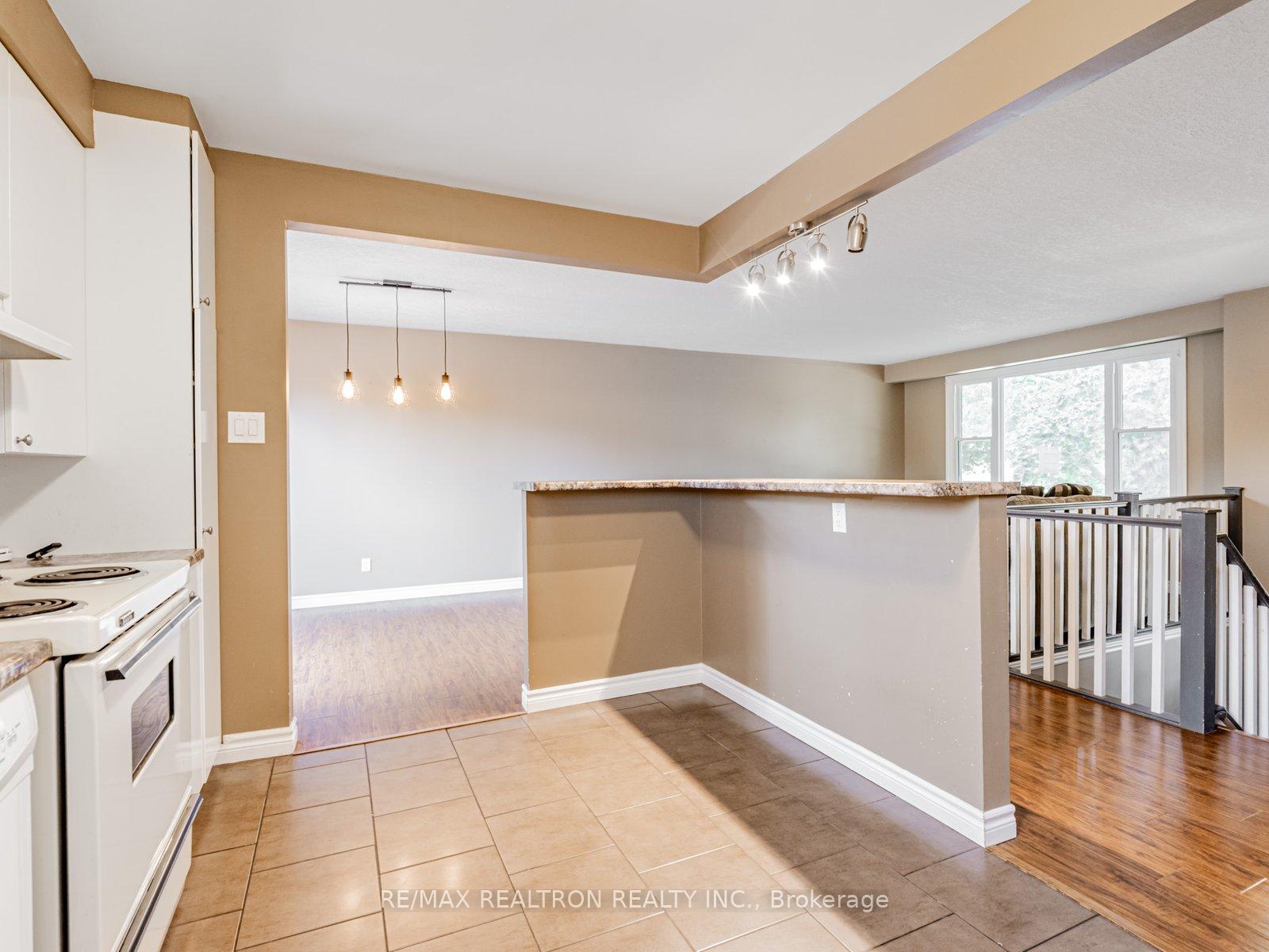 Photo 14 of 7 Lawson Avenue, Orillia — HOMEH