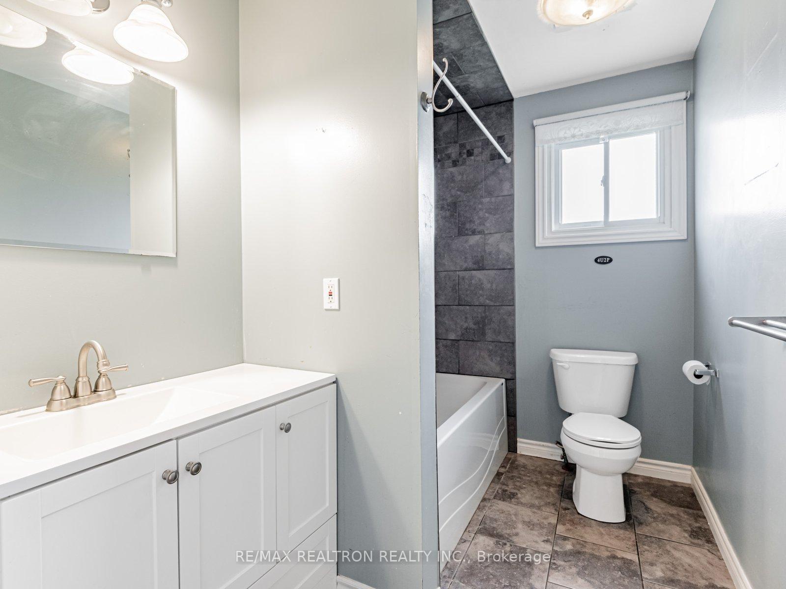 Photo 15 of 7 Lawson Avenue, Orillia — HOMEH