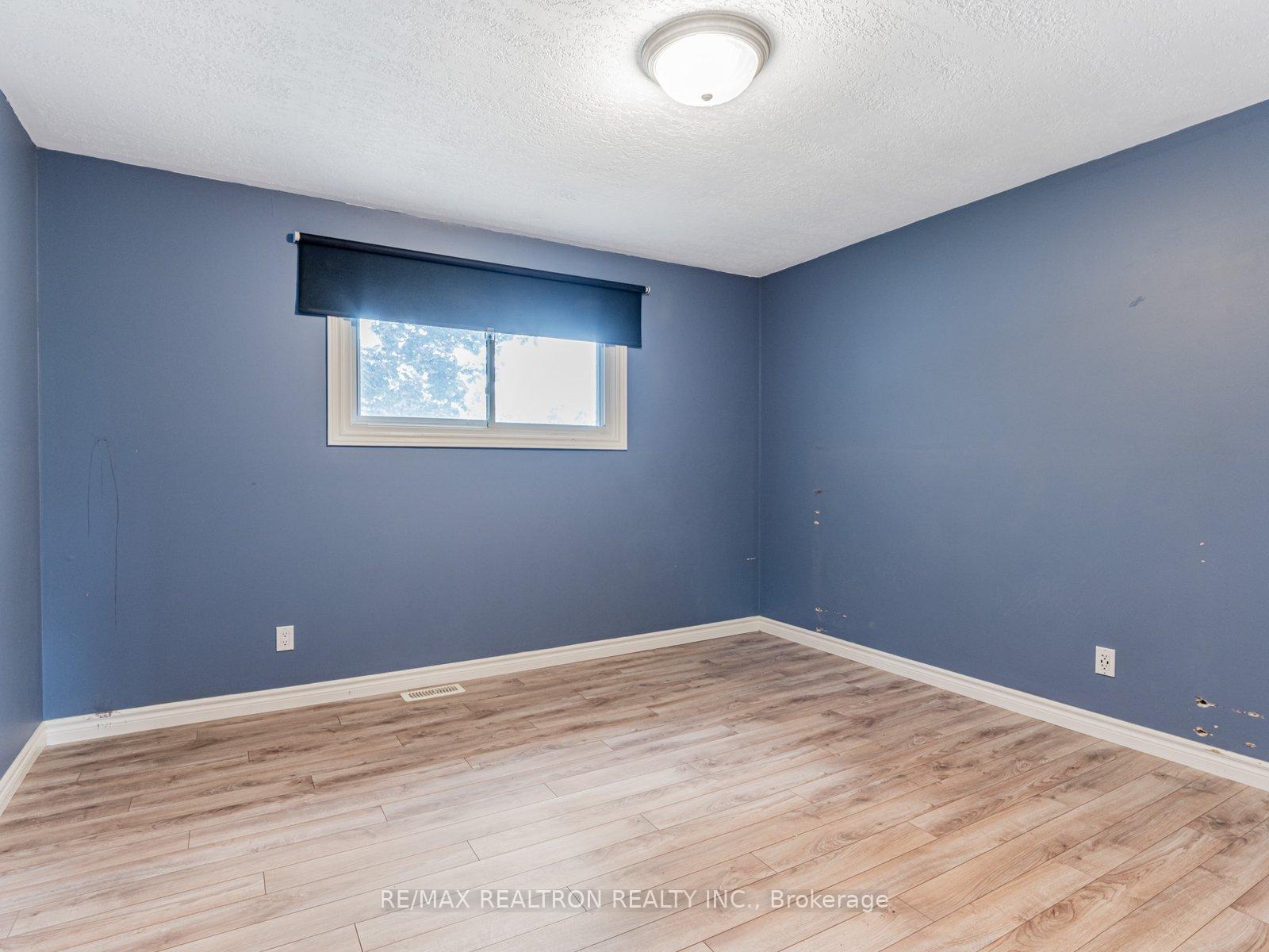 Photo 16 of 7 Lawson Avenue, Orillia — HOMEH