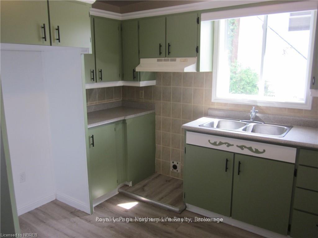 Photo 6 of 107 Britton Avenue, North Bay, Central — HOMEH