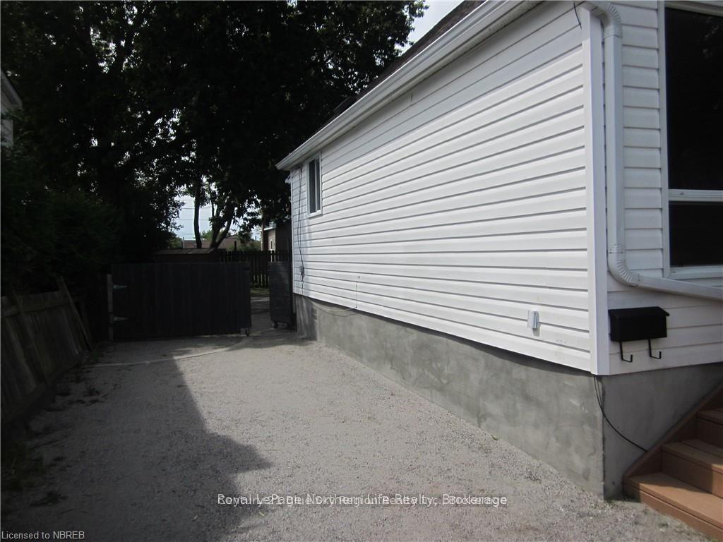 Photo 11 of 107 Britton Avenue, North Bay, Central — HOMEH