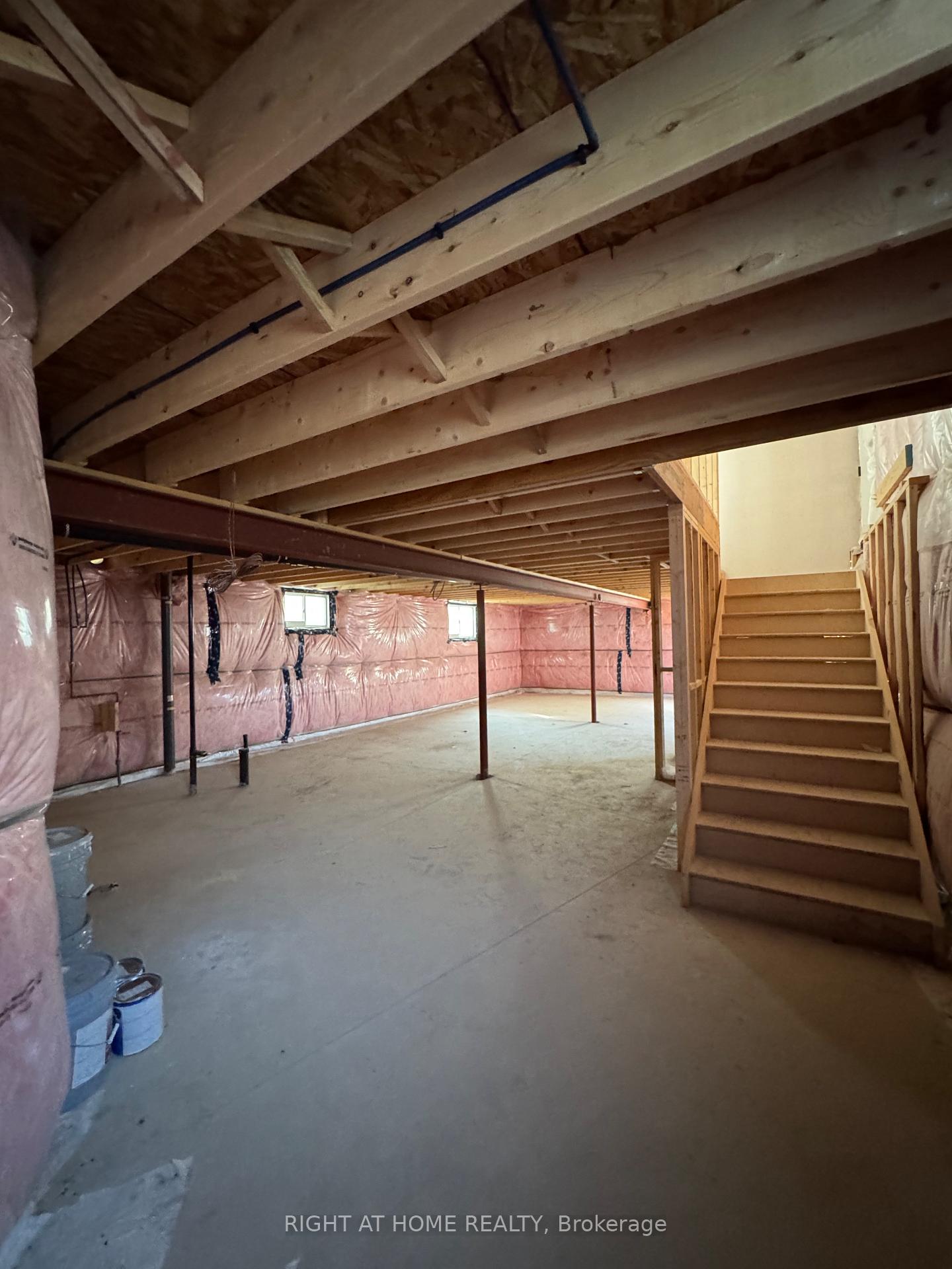 Photo 15 of 8872 Angie Drive, Niagara Falls, Forestview — HOMEH