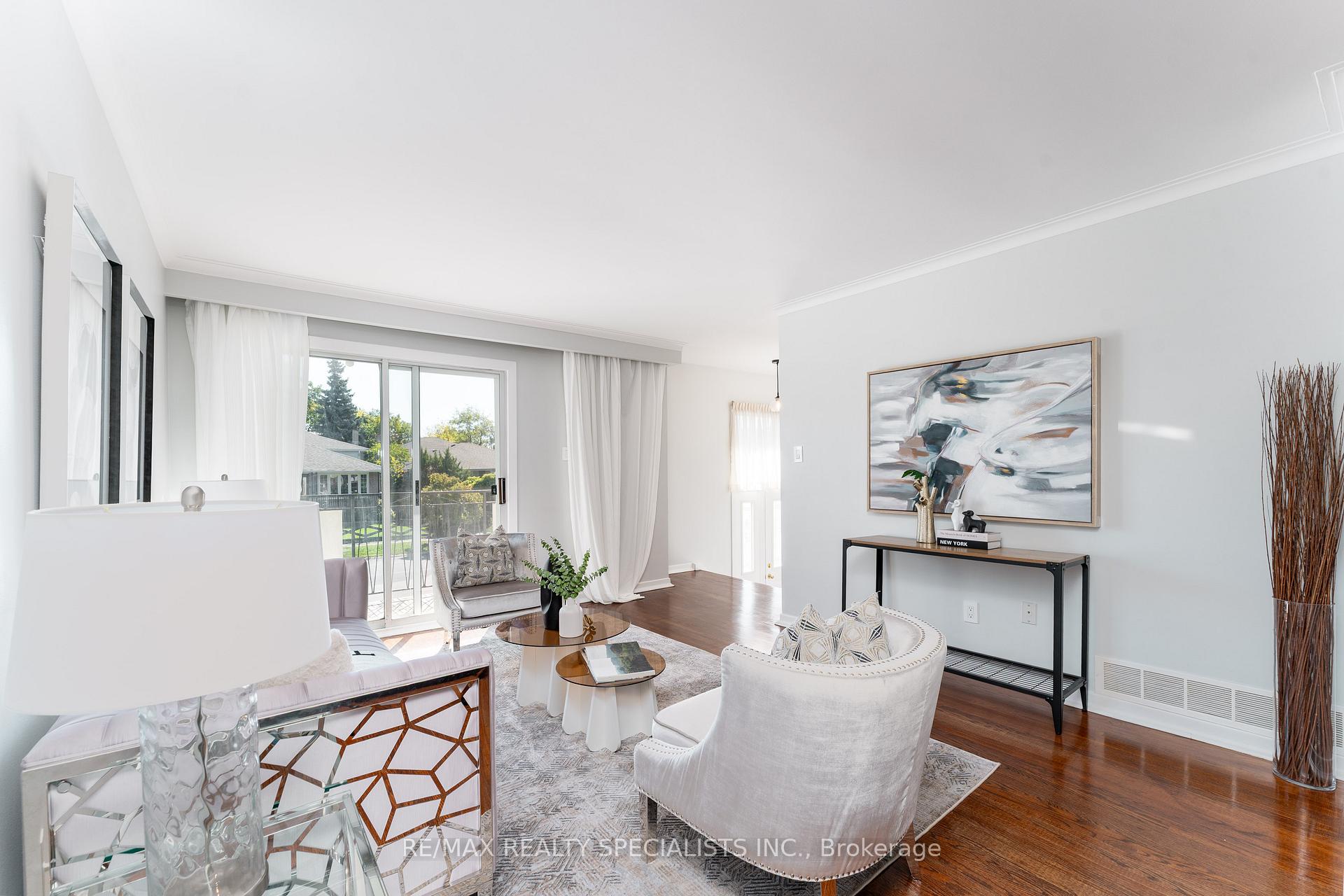 Photo 8 of 3560 Haven Glenn, Mississauga, Applewood — HOMEH
