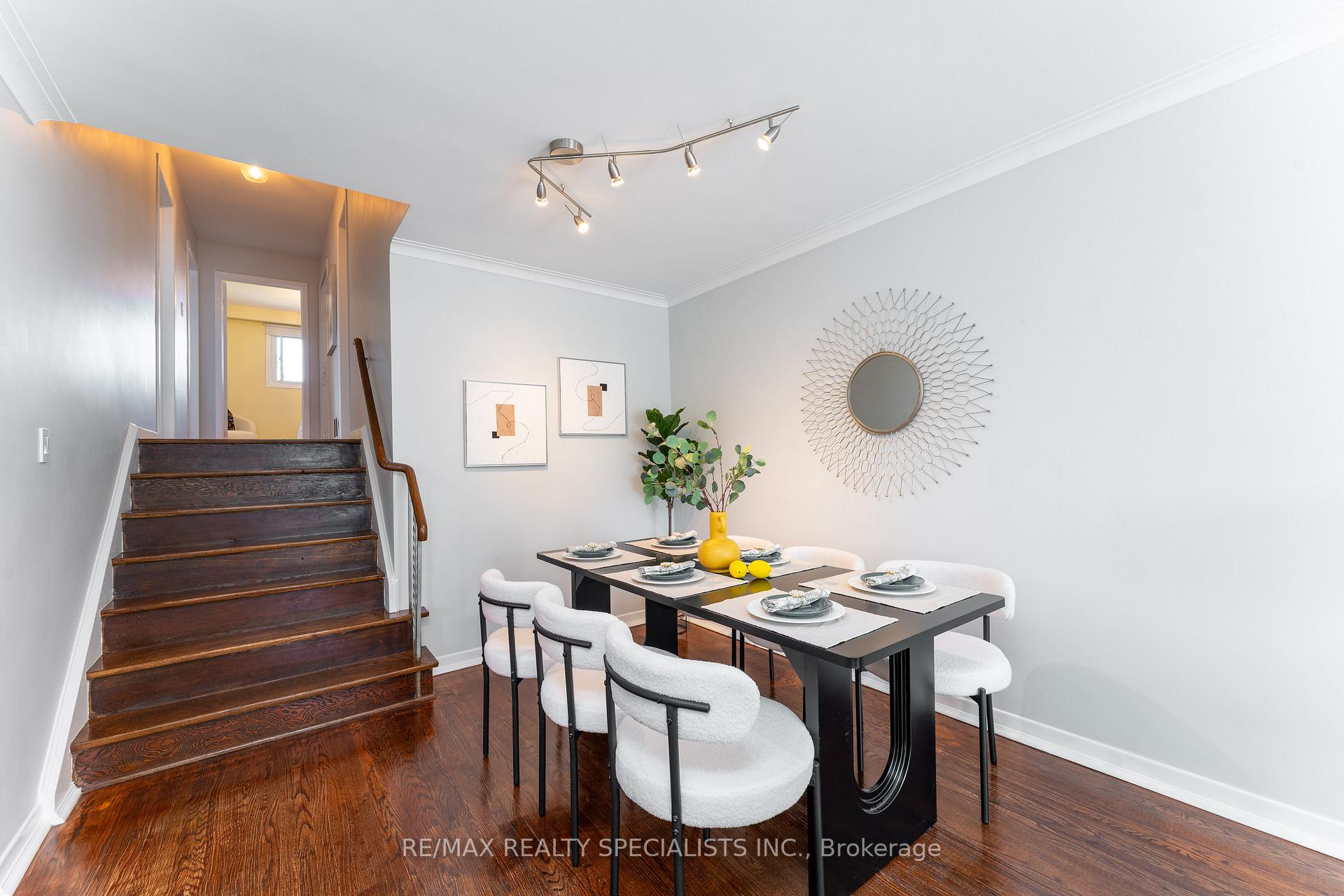 Photo 10 of 3560 Haven Glenn, Mississauga, Applewood — HOMEH