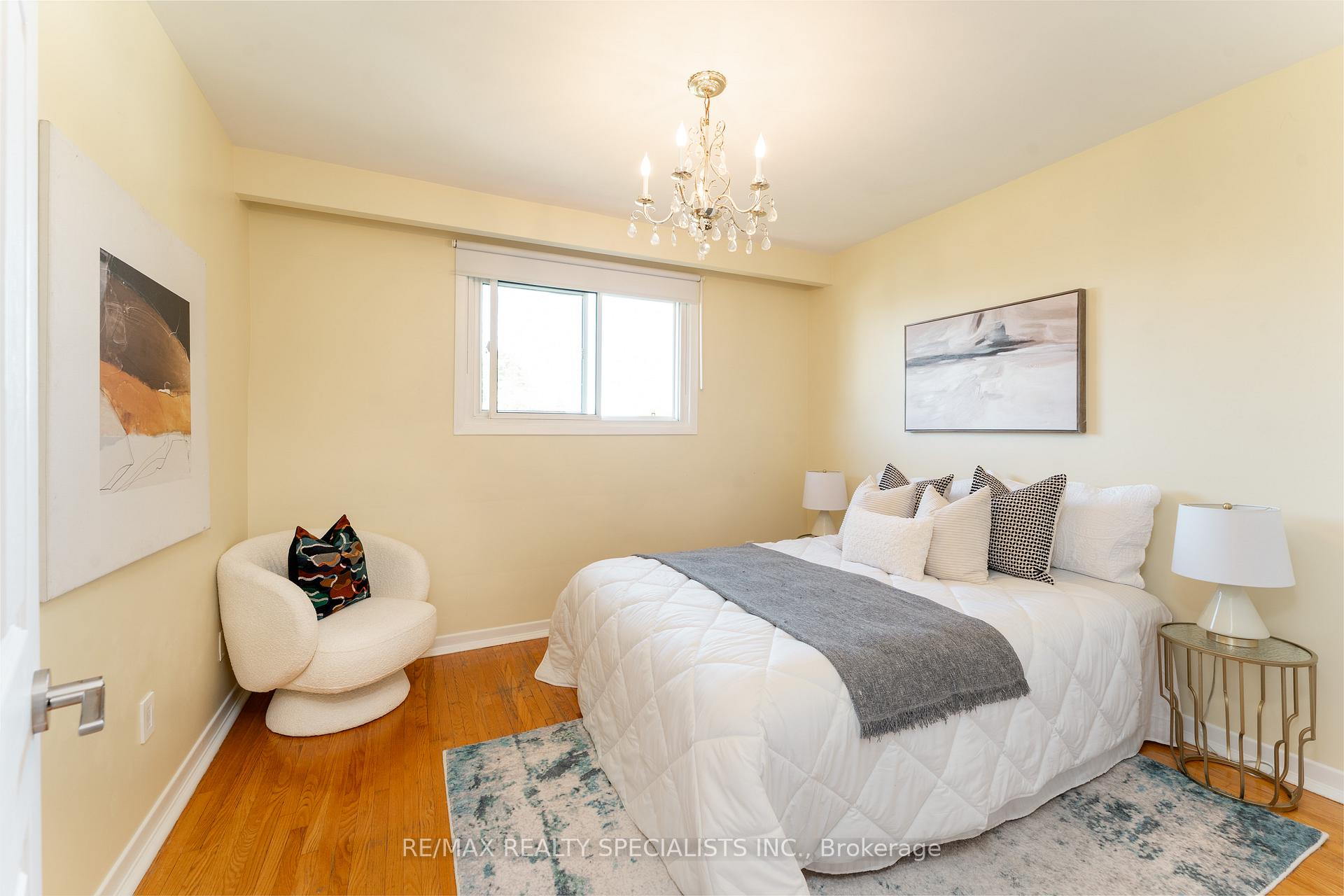 Photo 21 of 3560 Haven Glenn, Mississauga, Applewood — HOMEH
