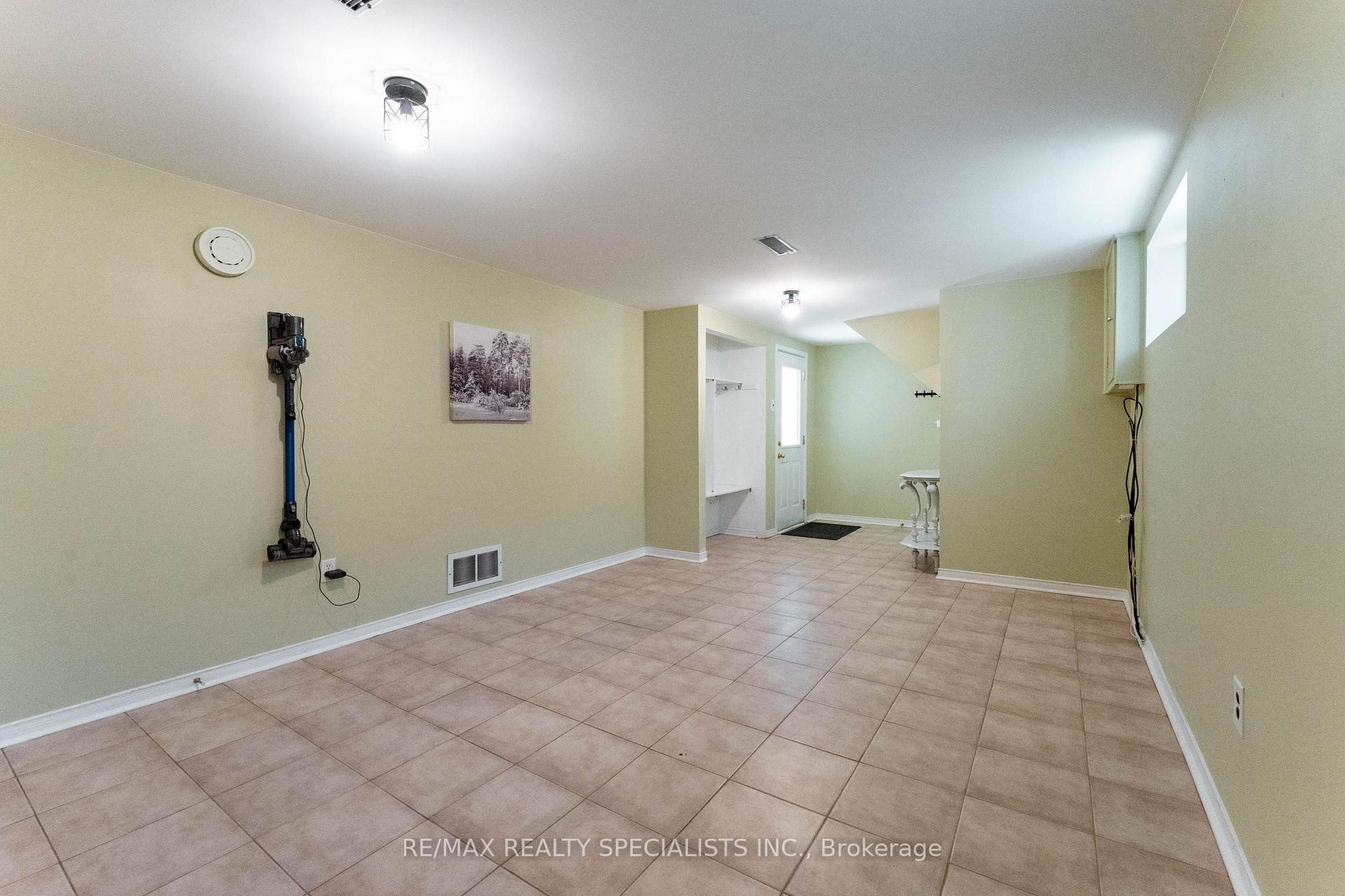 Photo 28 of 3560 Haven Glenn, Mississauga, Applewood — HOMEH