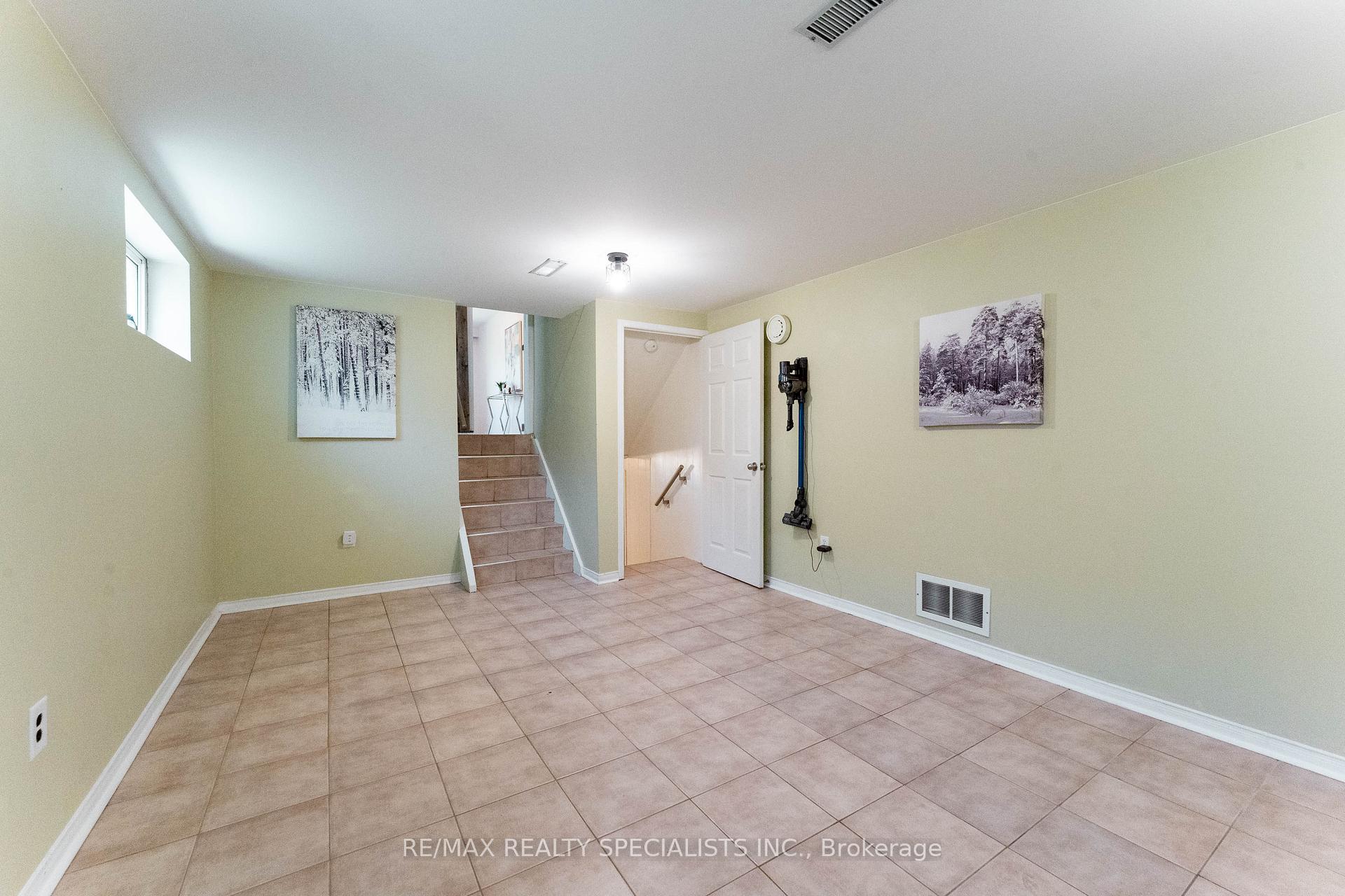 Photo 30 of 3560 Haven Glenn, Mississauga, Applewood — HOMEH