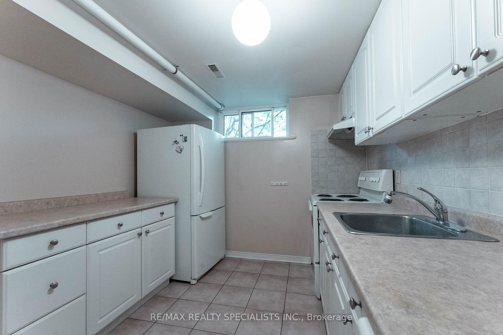Photo 36 of 3560 Haven Glenn, Mississauga, Applewood — HOMEH