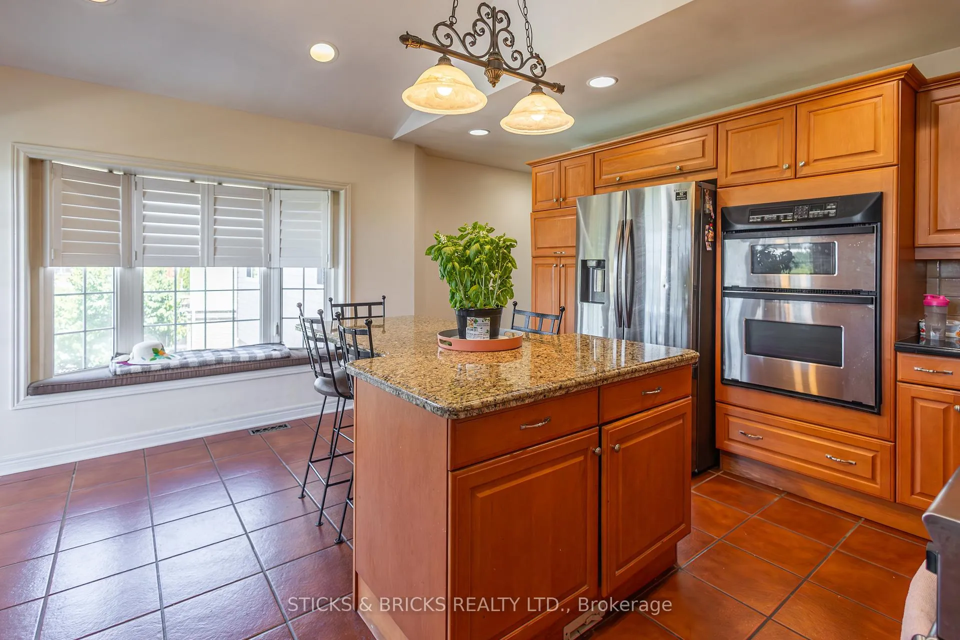 Photo 14 of 8207 Beaver Glen Drive, Niagara Falls, Ascot — HOMEH