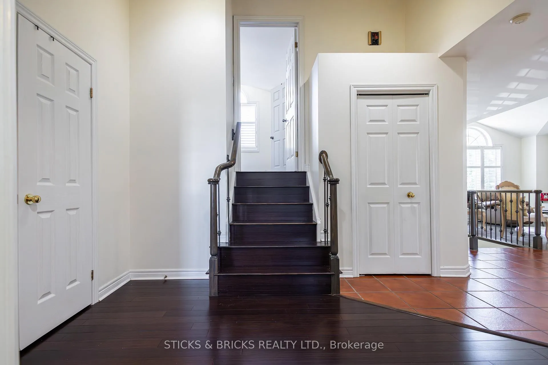 Photo 16 of 8207 Beaver Glen Drive, Niagara Falls, Ascot — HOMEH