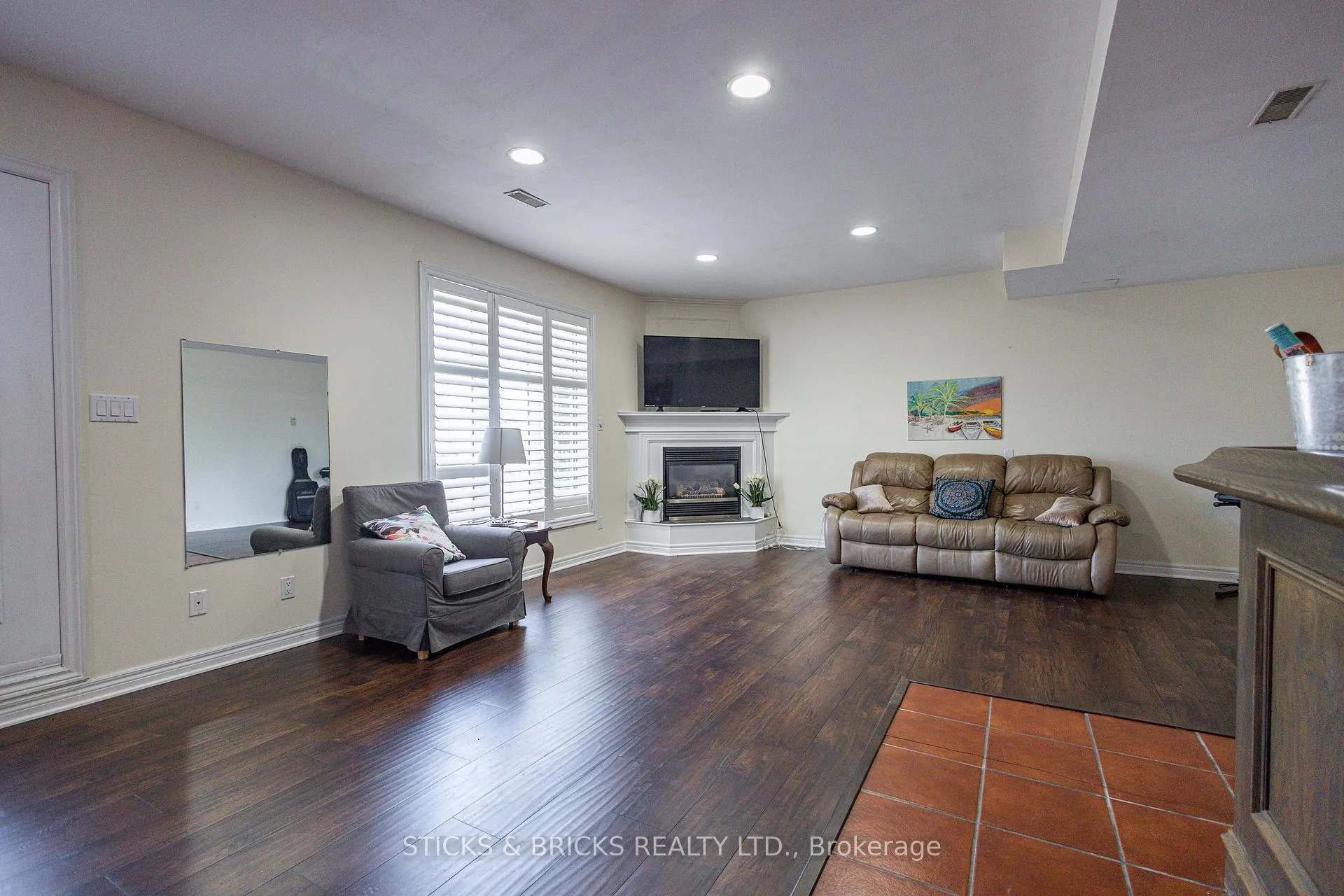Photo 25 of 8207 Beaver Glen Drive, Niagara Falls, Ascot — HOMEH