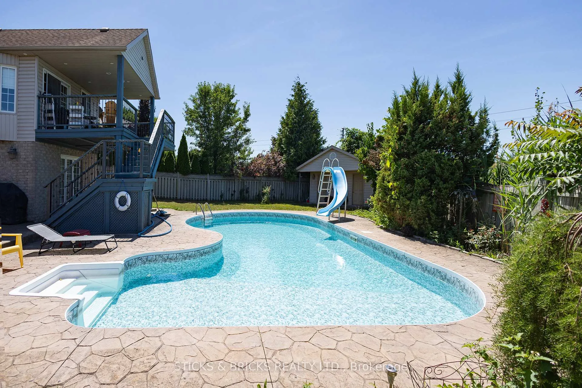 Photo 32 of 8207 Beaver Glen Drive, Niagara Falls, Ascot — HOMEH