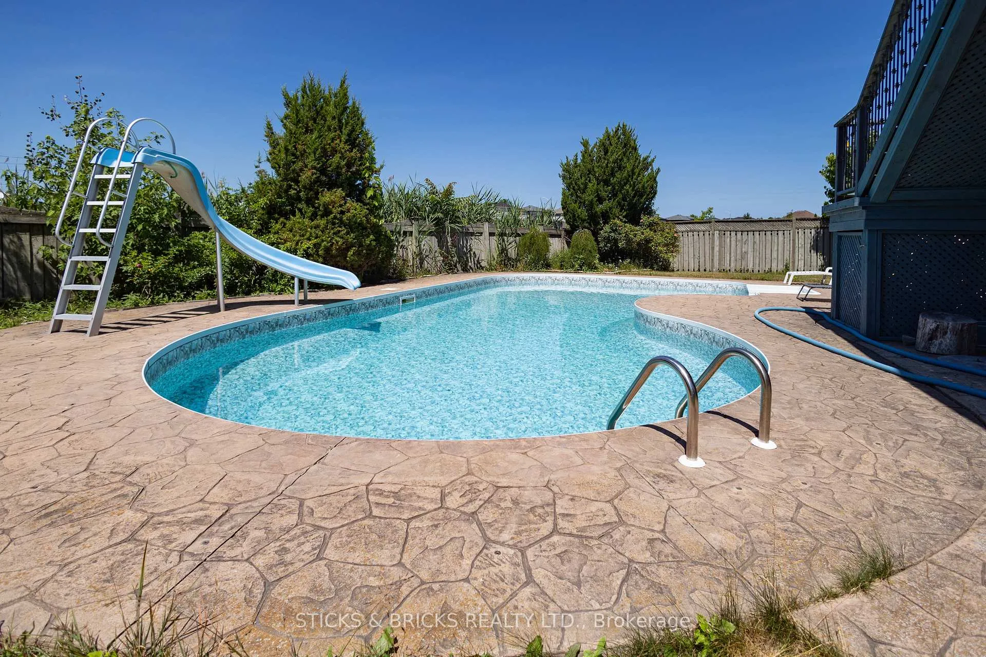Photo 34 of 8207 Beaver Glen Drive, Niagara Falls, Ascot — HOMEH