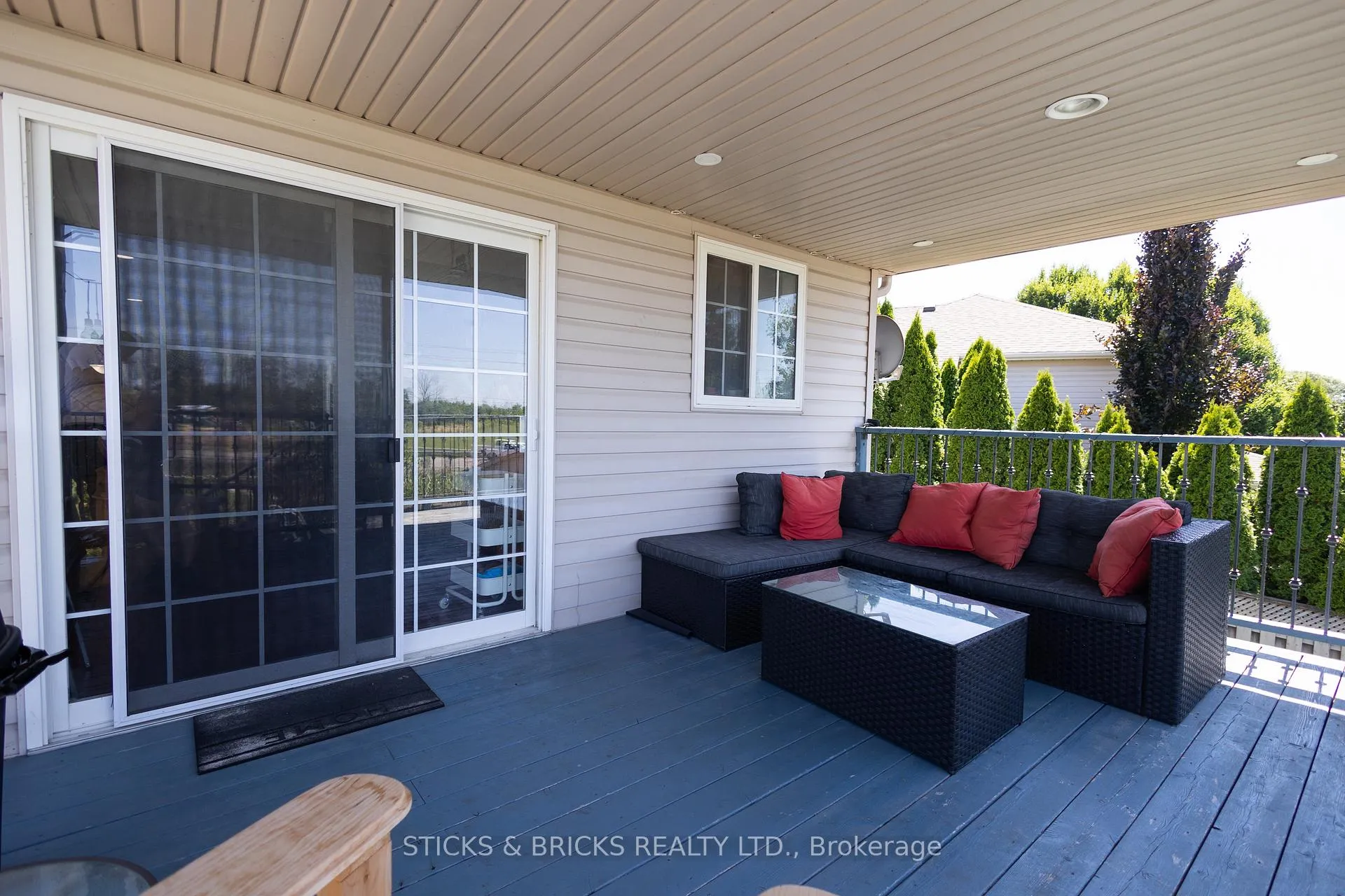 Photo 37 of 8207 Beaver Glen Drive, Niagara Falls, Ascot — HOMEH