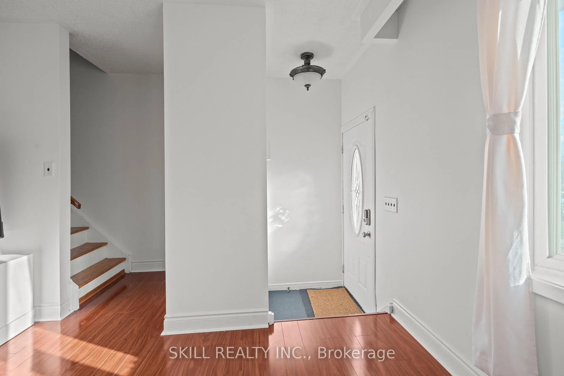 Photo 4 of 269 Kinmount Crescent, Oshawa, Lakeview — HOMEH