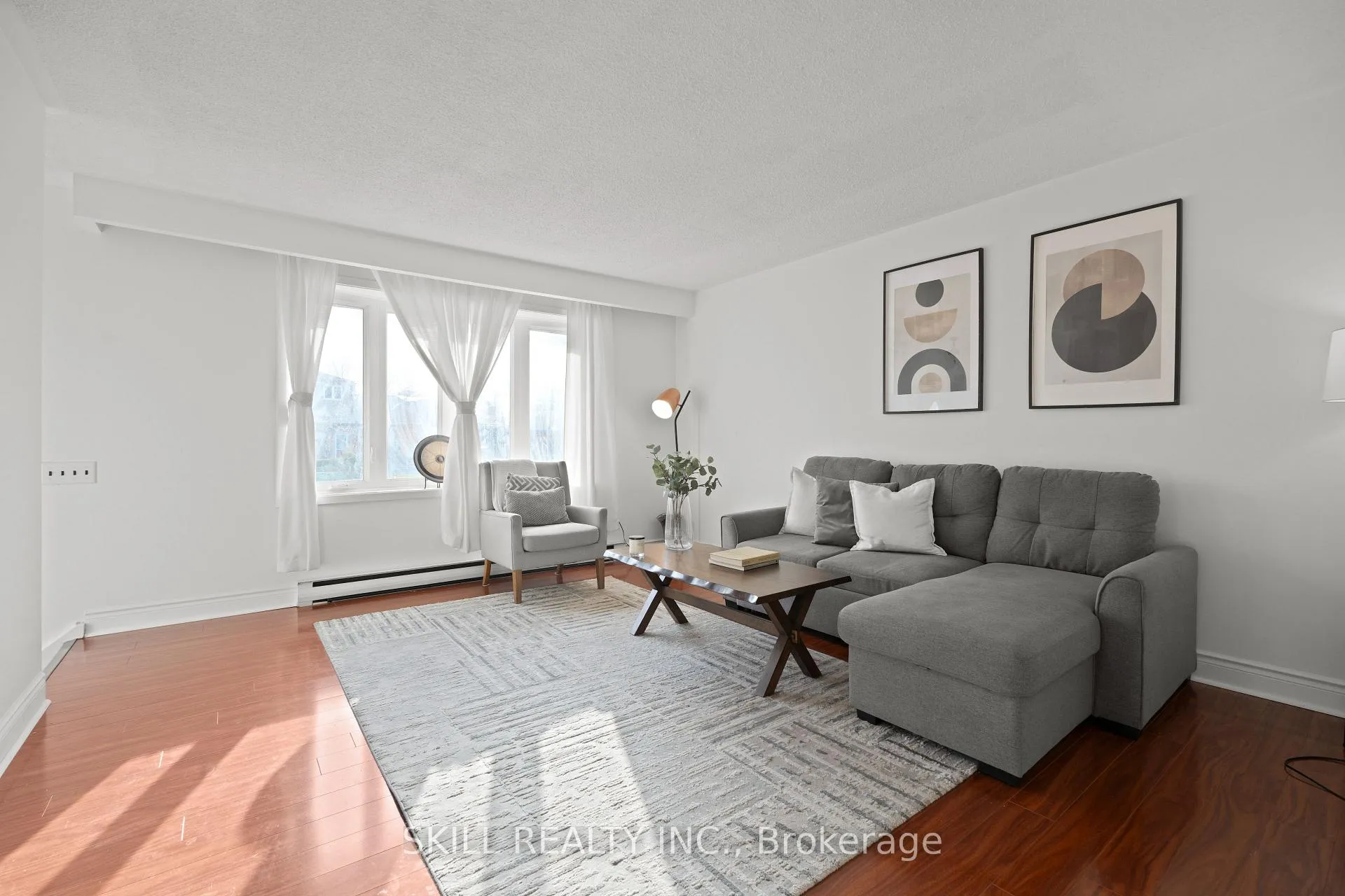Photo 5 of 269 Kinmount Crescent, Oshawa, Lakeview — HOMEH