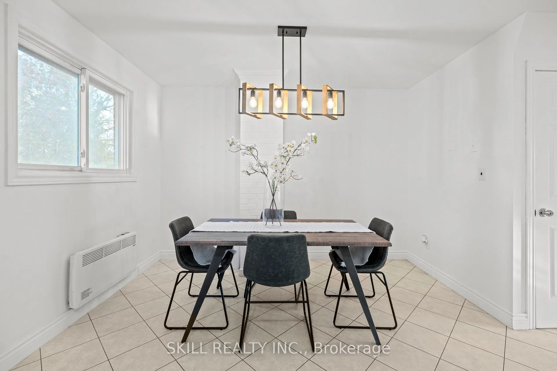 Photo 11 of 269 Kinmount Crescent, Oshawa, Lakeview — HOMEH