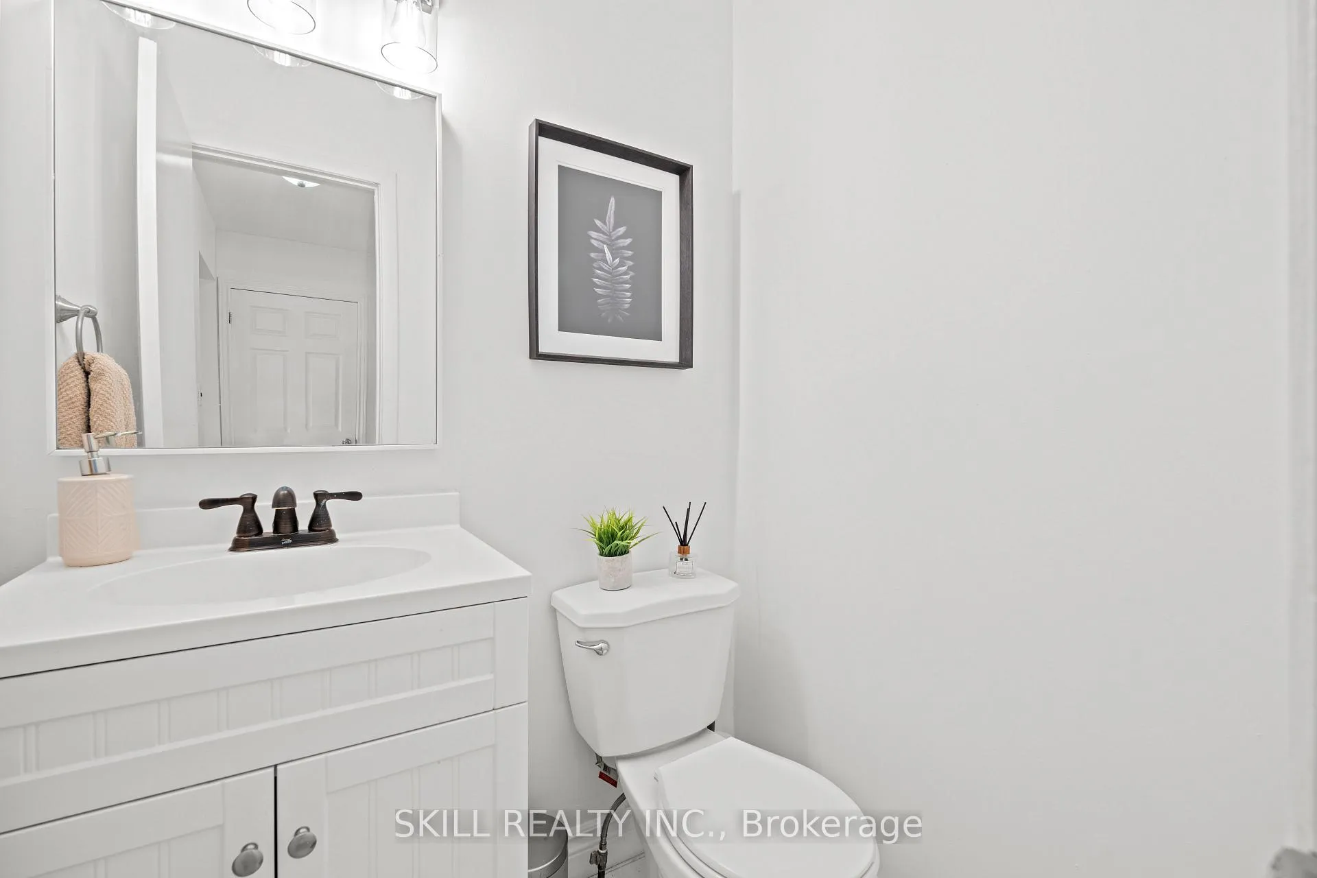 Photo 19 of 269 Kinmount Crescent, Oshawa, Lakeview — HOMEH