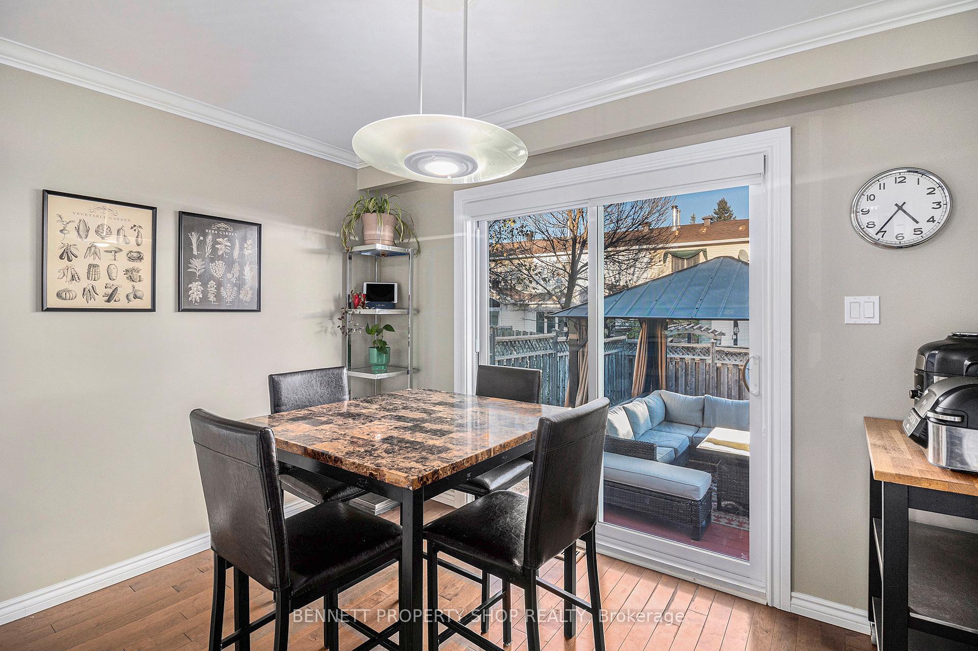 Photo 13 of 1865 Leclair Crescent, Ottawa, Queenswood Heights South — HOMEH