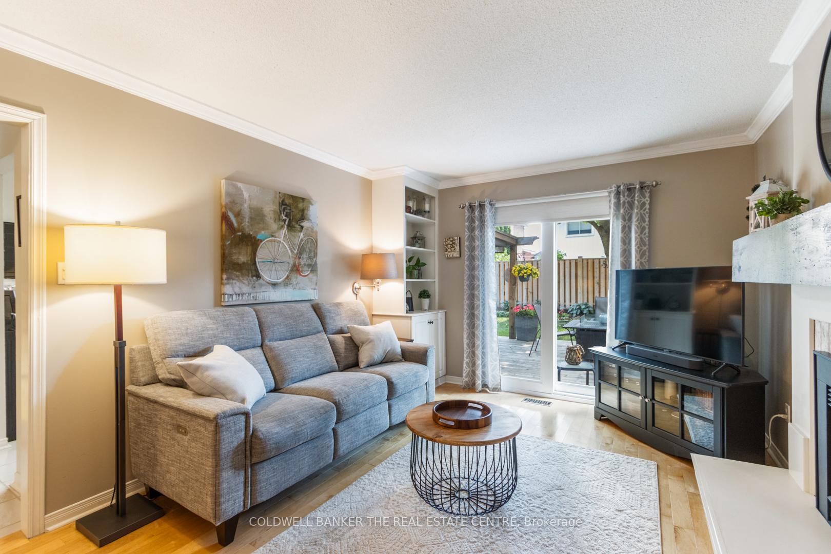 Photo 12 of 522 Malvern Crescent, Newmarket, Bristol-London — HOMEH