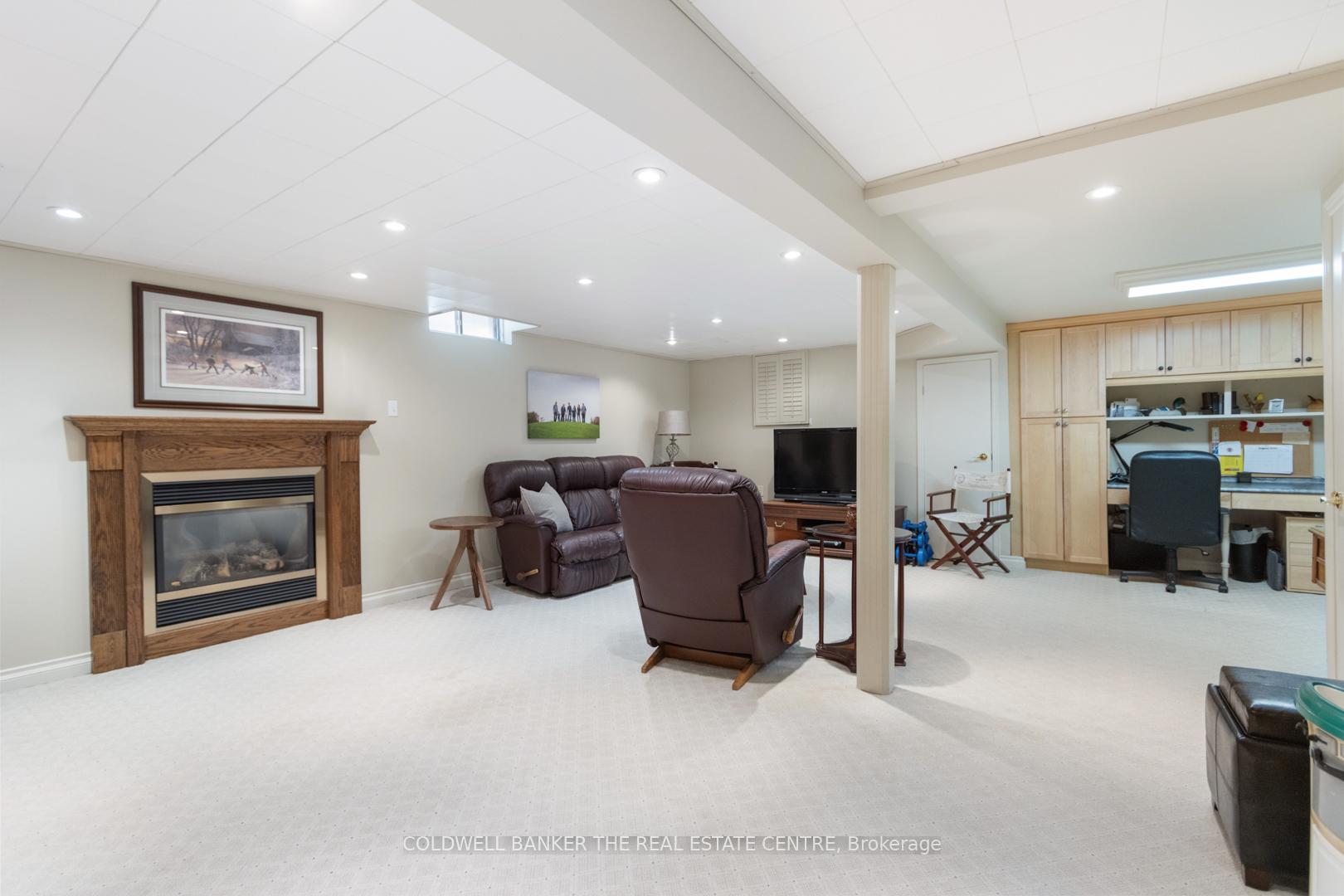 Photo 23 of 522 Malvern Crescent, Newmarket, Bristol-London — HOMEH