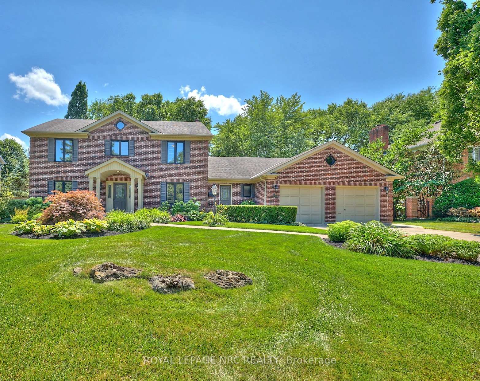 Photo 1 of 14 Shorthill Place, Pelham, Fonthill — HOMEH