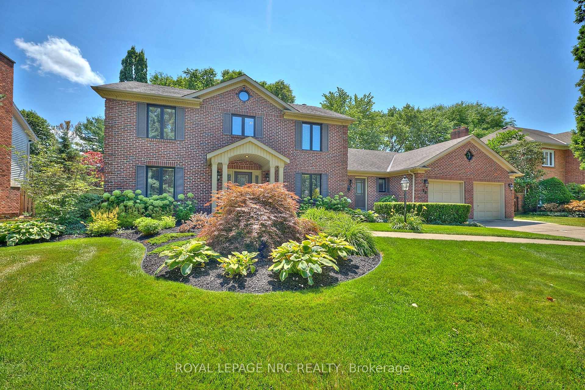 Photo 2 of 14 Shorthill Place, Pelham, Fonthill — HOMEH