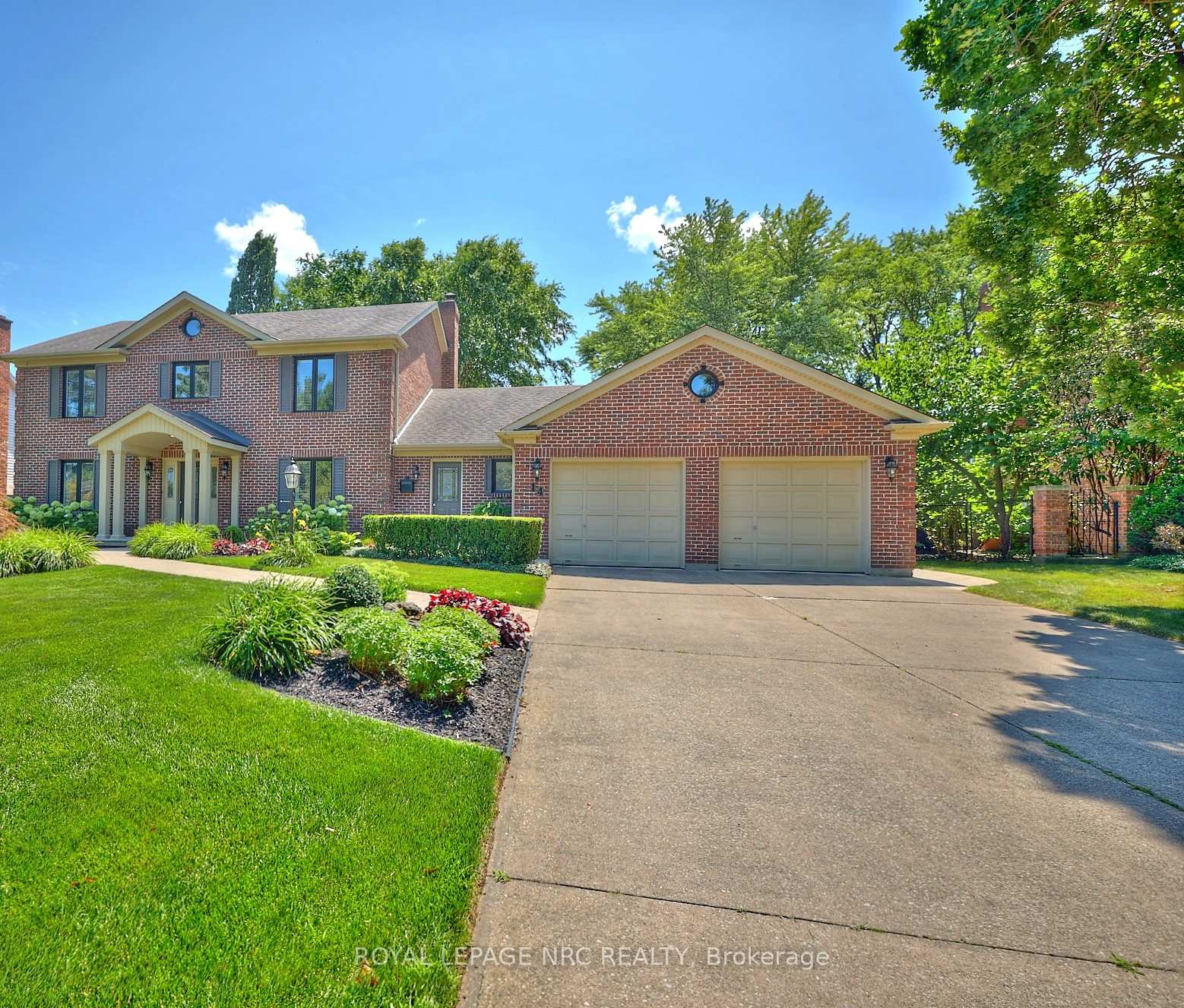 Photo 3 of 14 Shorthill Place, Pelham, Fonthill — HOMEH