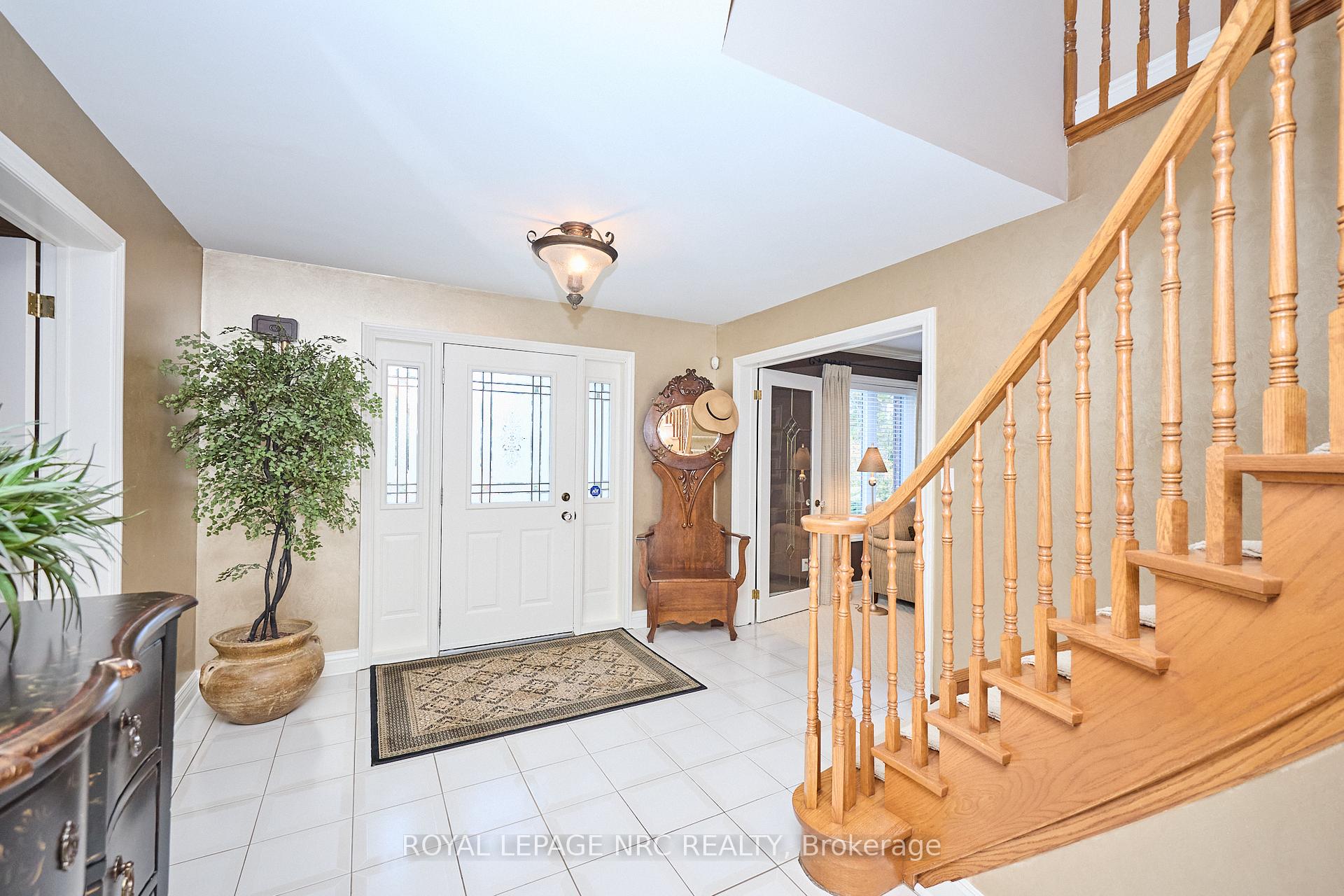 Photo 8 of 14 Shorthill Place, Pelham, Fonthill — HOMEH