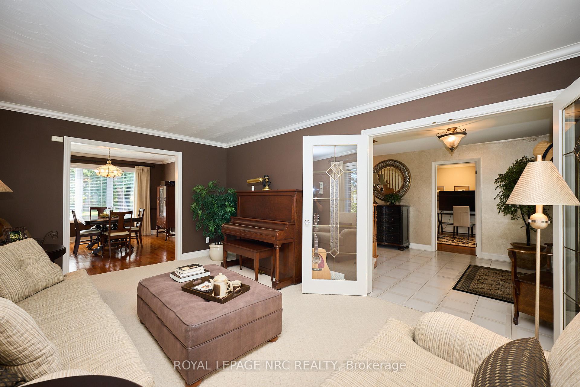 Photo 10 of 14 Shorthill Place, Pelham, Fonthill — HOMEH