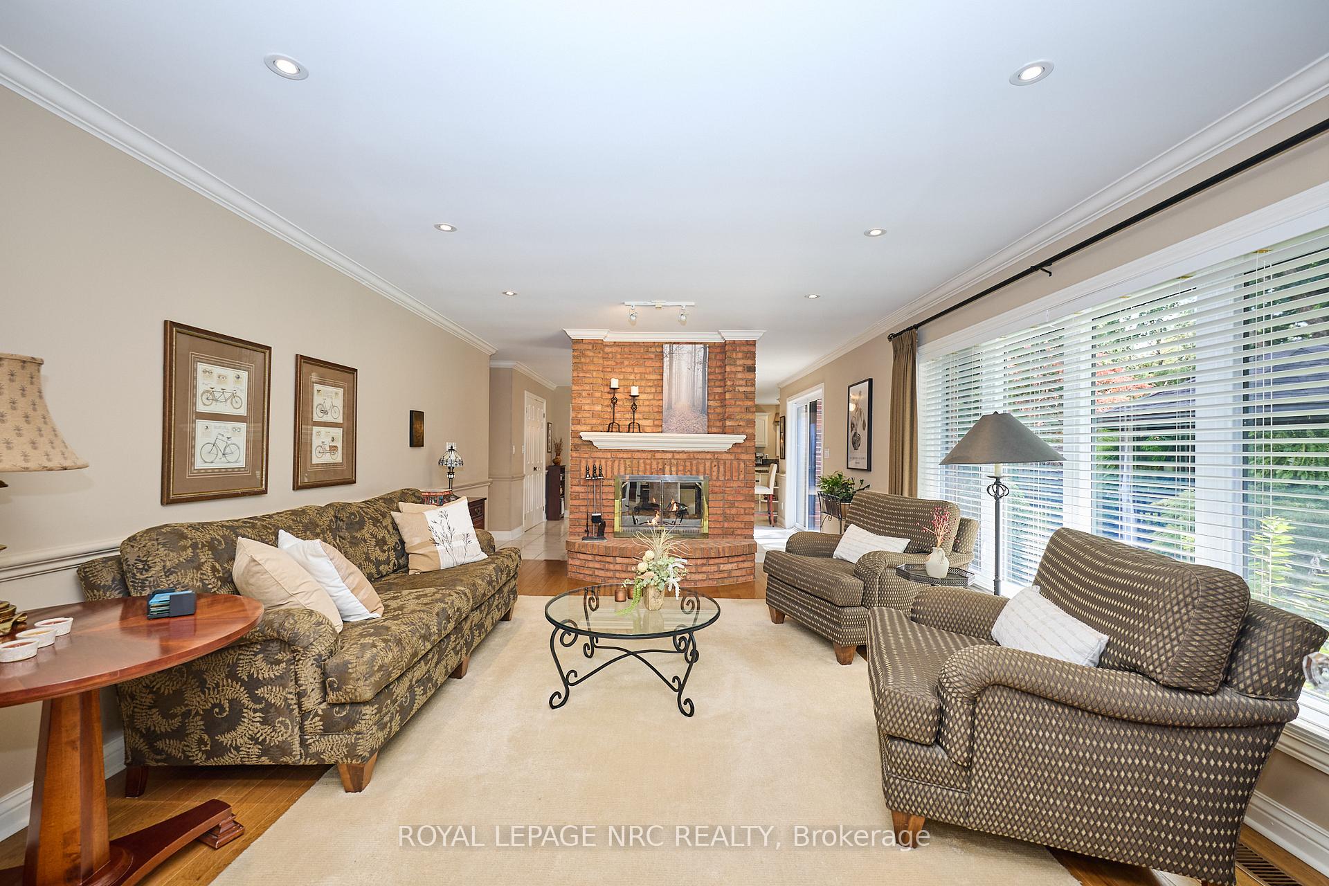 Photo 19 of 14 Shorthill Place, Pelham, Fonthill — HOMEH