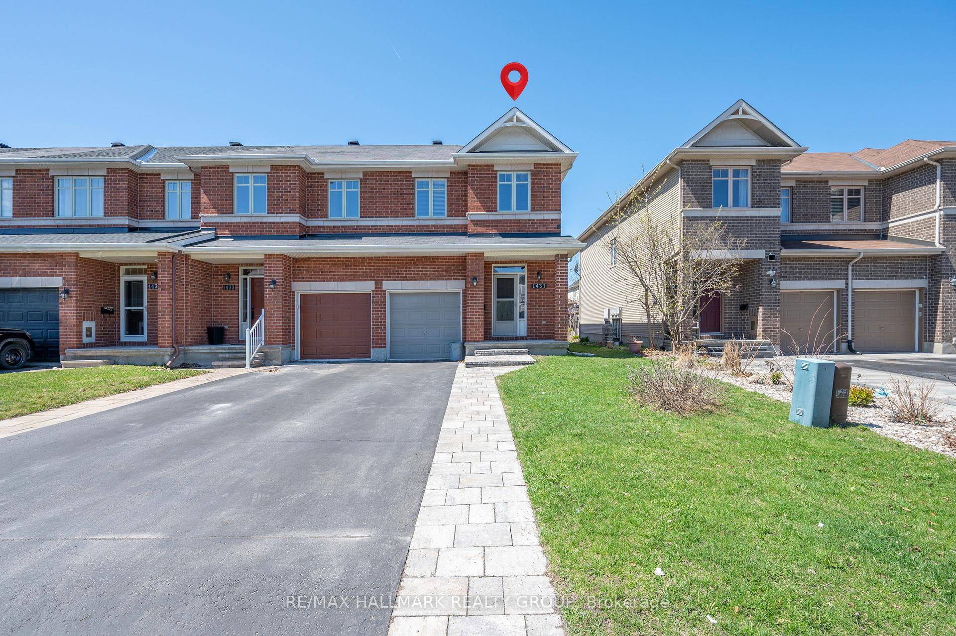 Front of 1431 Comfrey Crescent