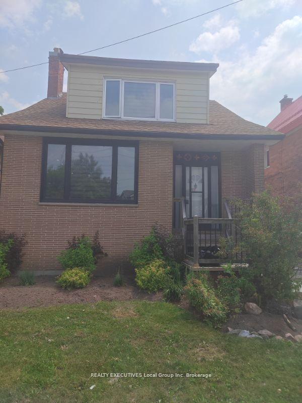 Photo 2 of 426 Algonquin Avenue, North Bay, Central — HOMEH