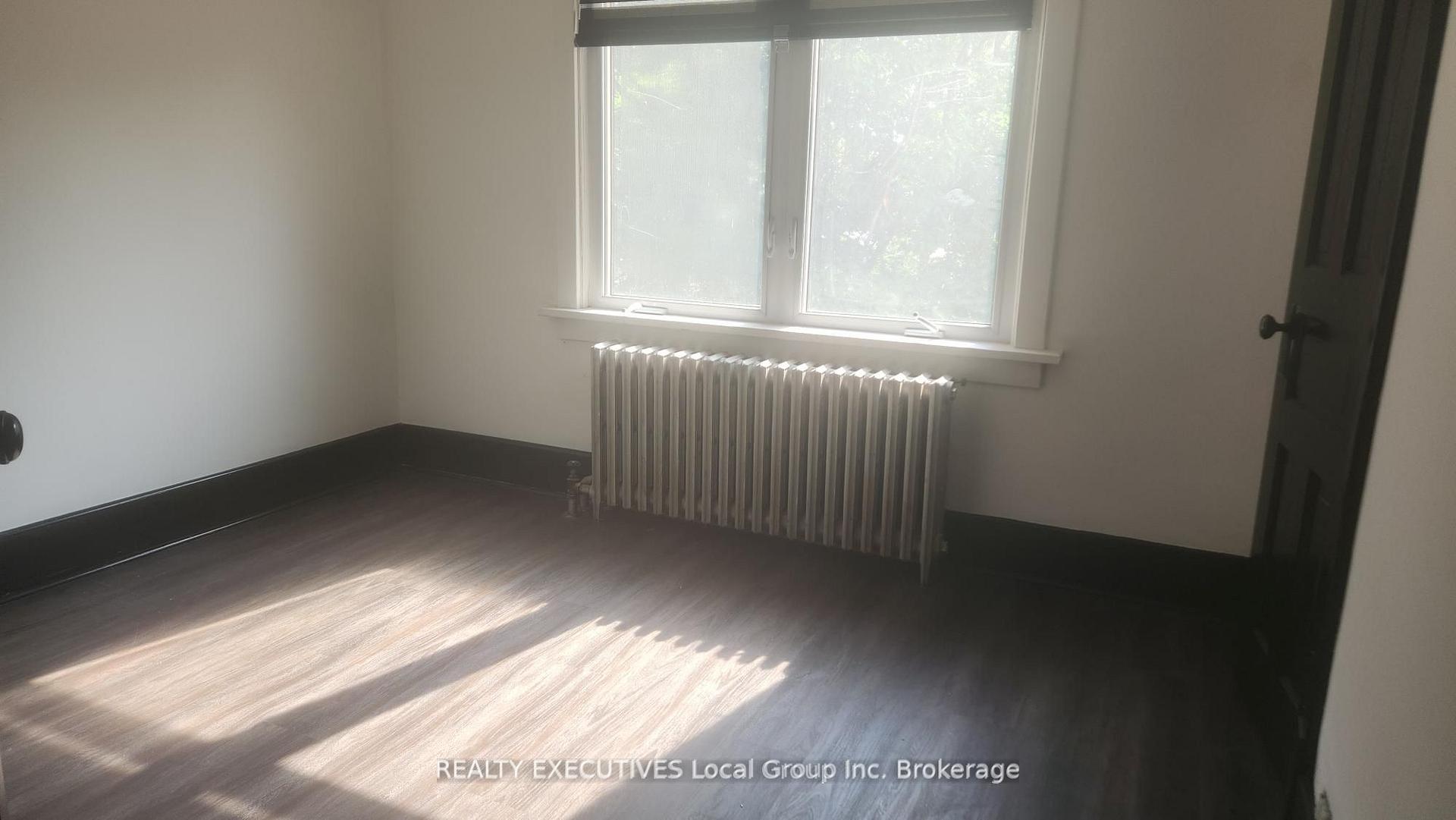 Photo 18 of 426 Algonquin Avenue, North Bay, Central — HOMEH