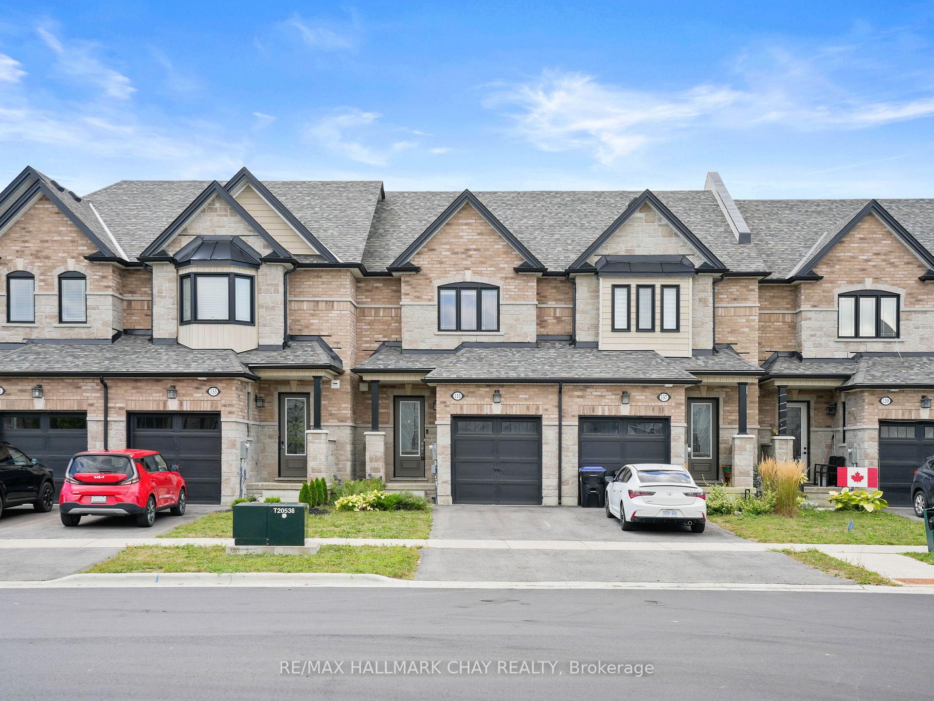 Photo 1 of 135 Walker Boulevard, New Tecumseth, Alliston — HOMEH