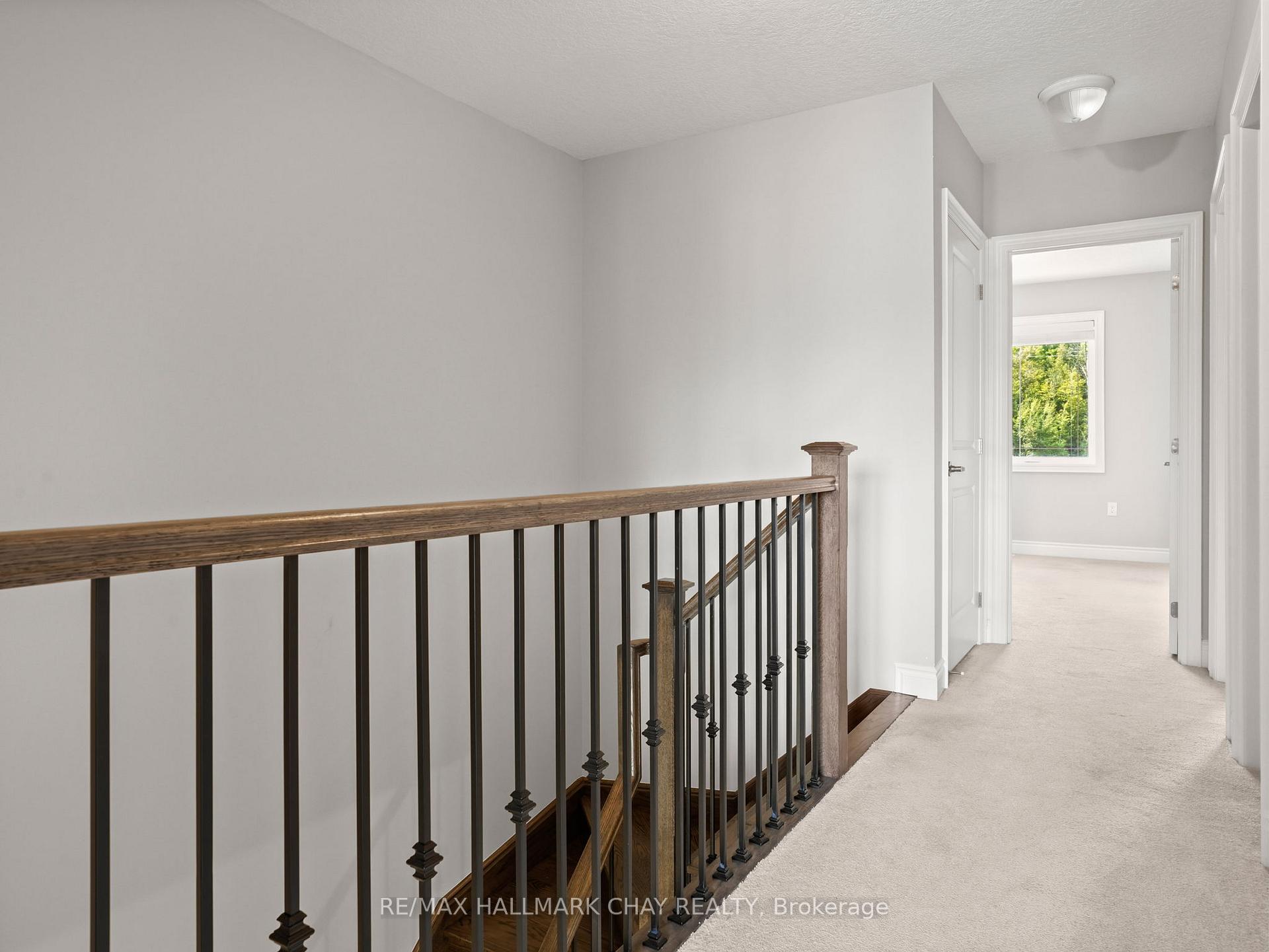Photo 29 of 135 Walker Boulevard, New Tecumseth, Alliston — HOMEH