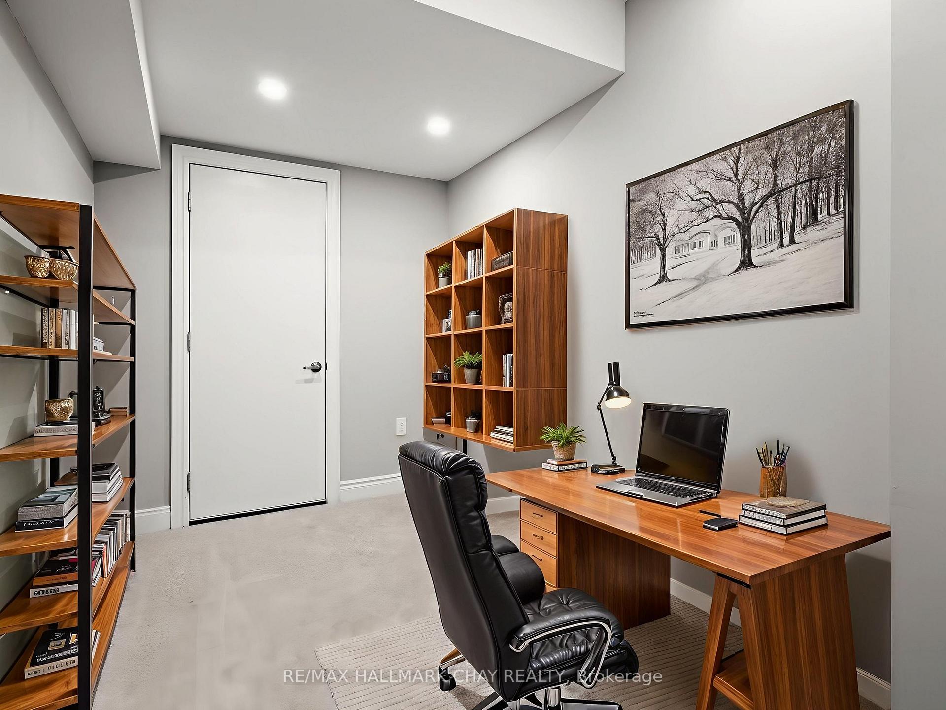 Photo 33 of 135 Walker Boulevard, New Tecumseth, Alliston — HOMEH