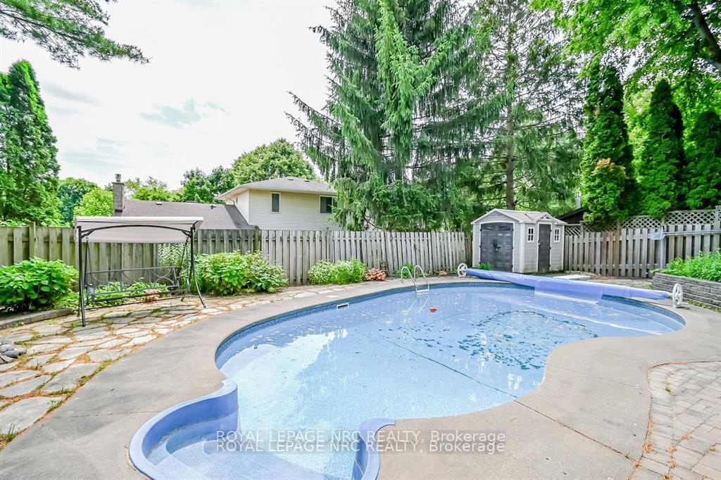 Photo 42 of 11 Forest Hill Crescent, Pelham, Fonthill — HOMEH