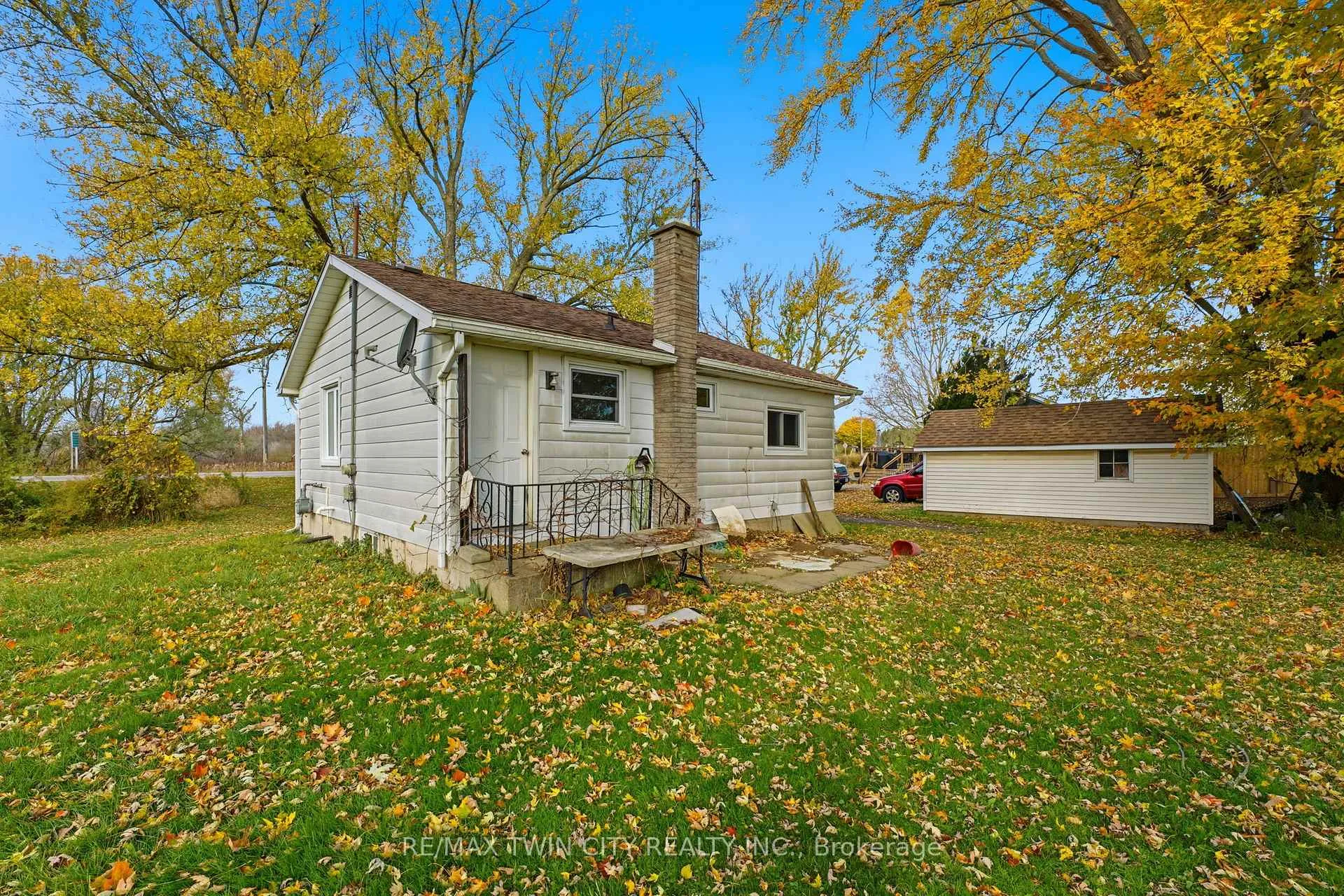 Photo 4 of 2094 Cockshutt Road, Norfolk, Townsend — HOMEH