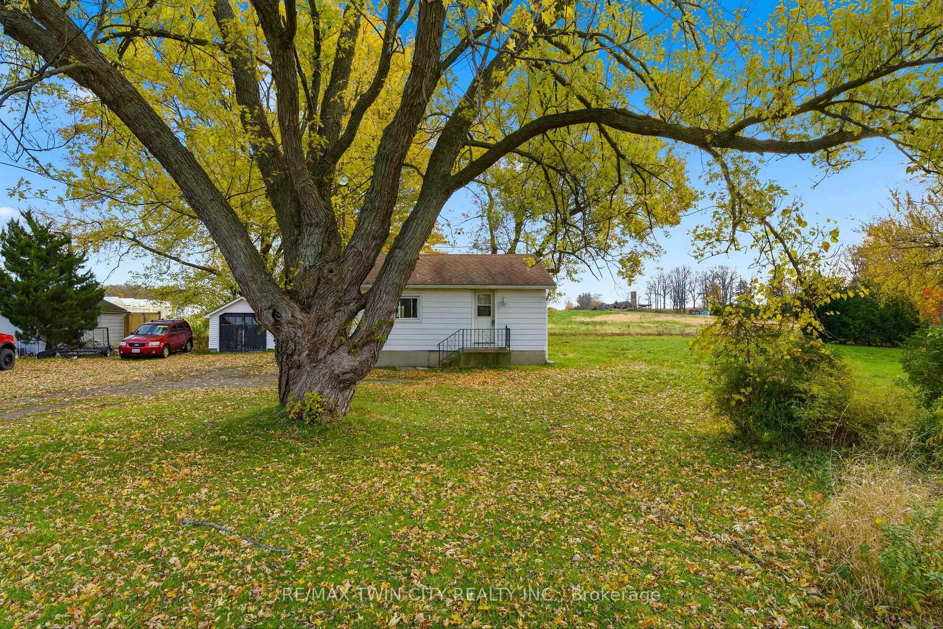 Photo 11 of 2094 Cockshutt Road, Norfolk, Townsend — HOMEH